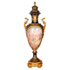 Grand vase du 19e siècle de style Sèvres