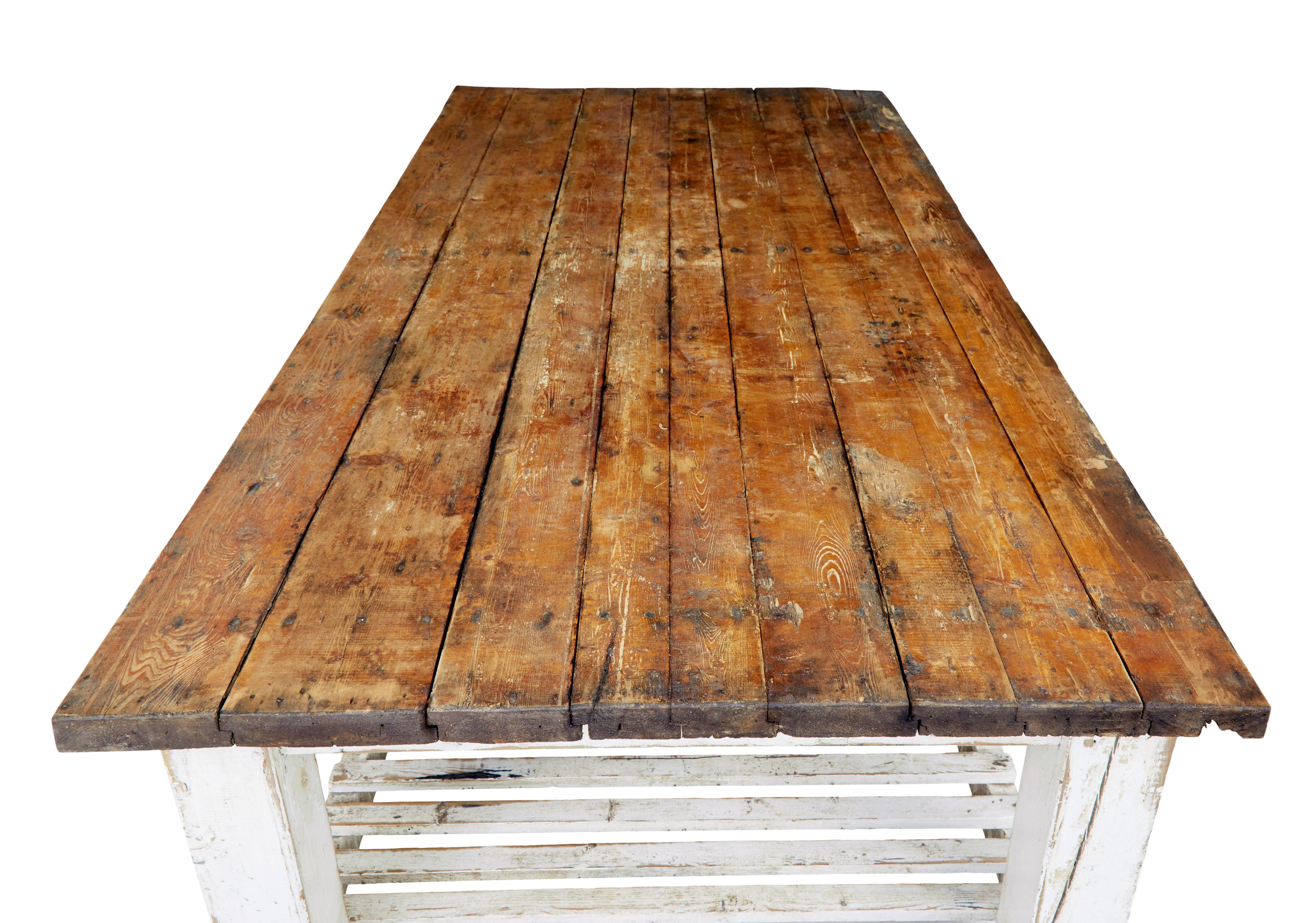 Large 19th century solid pine Scandinavian work table For Sale 4