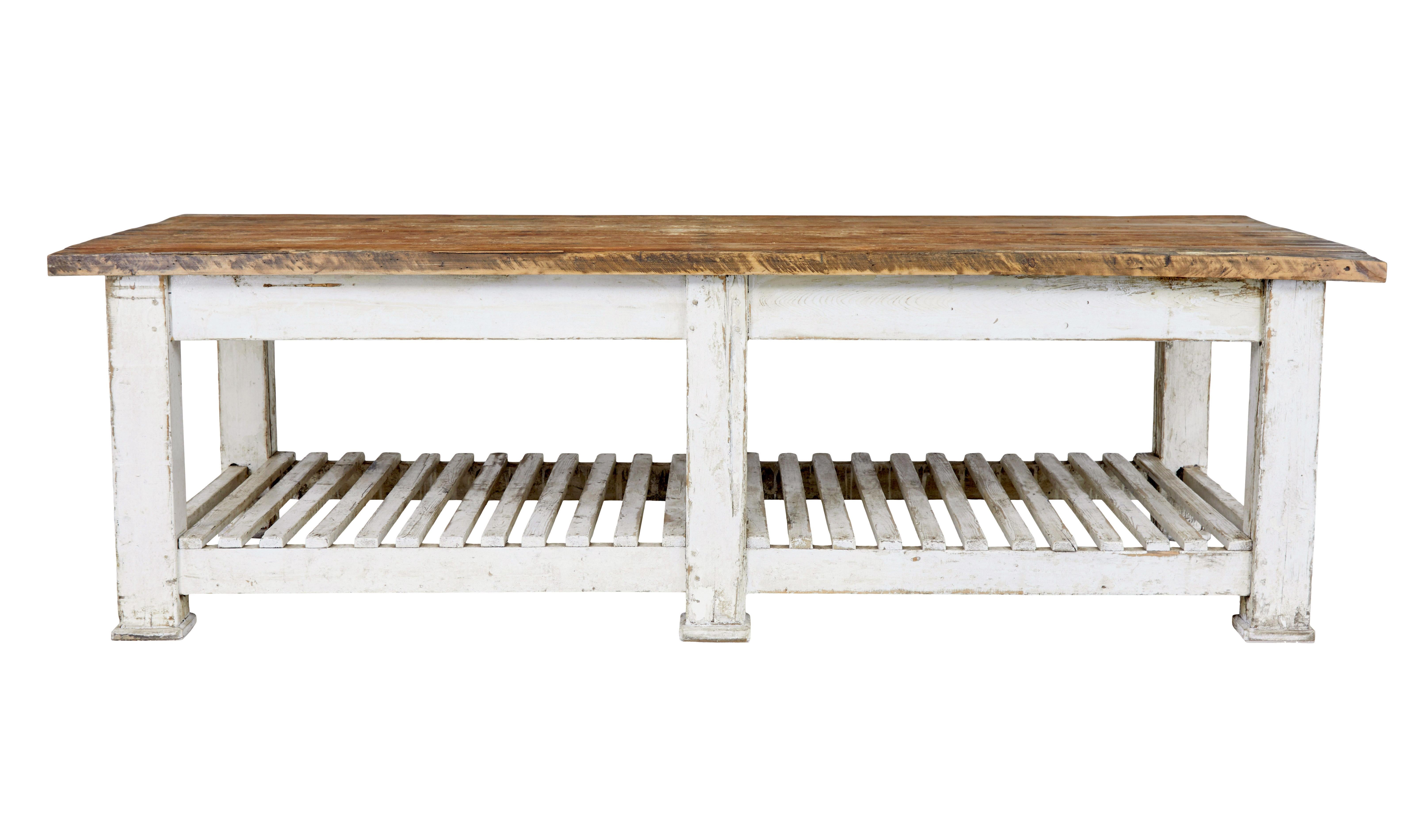 Rustic Large 19th century solid pine Scandinavian work table For Sale