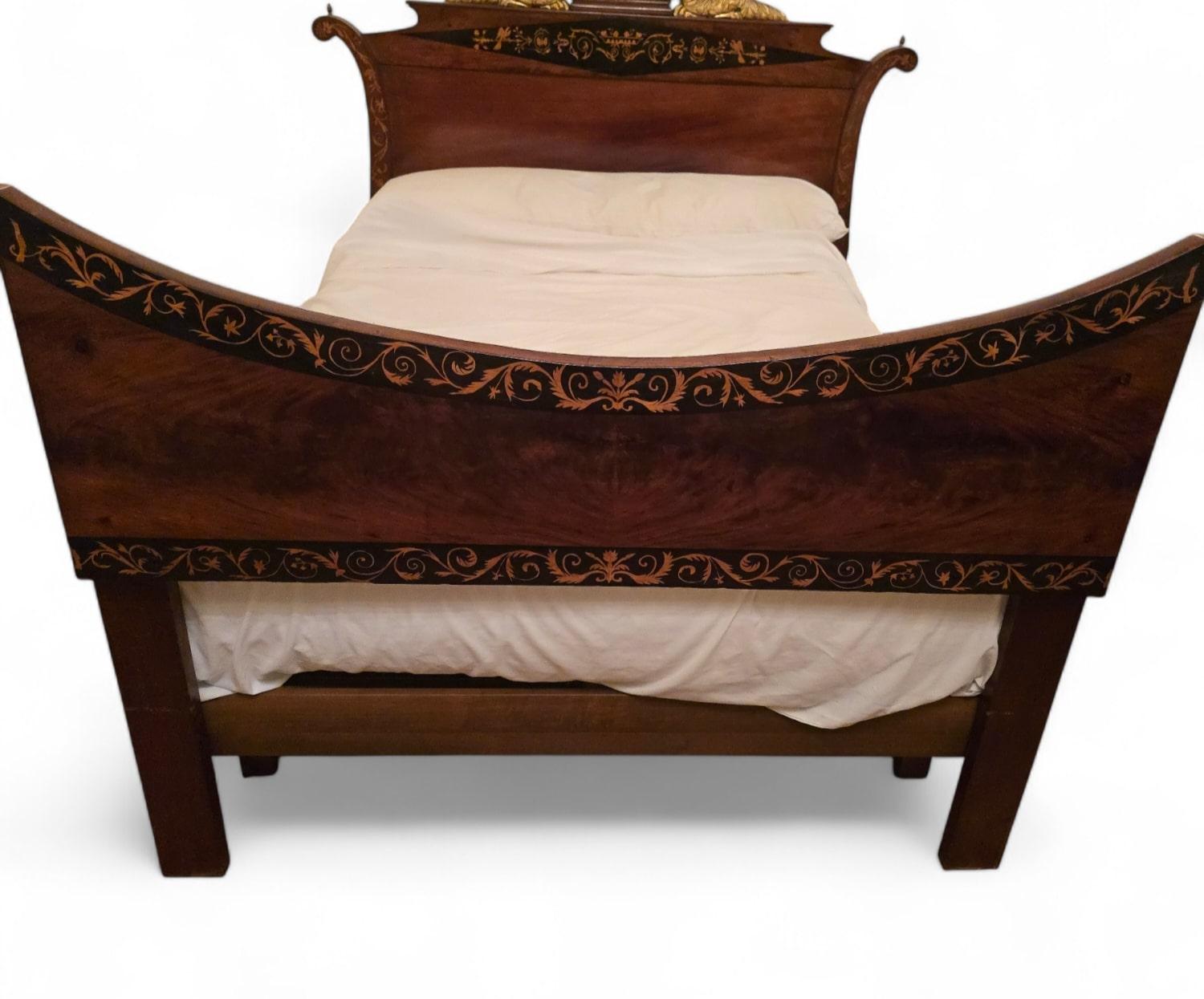 Large 19th-Century Spanish Bed in Exotic Wood with Marquetry and Gilded Details For Sale 6
