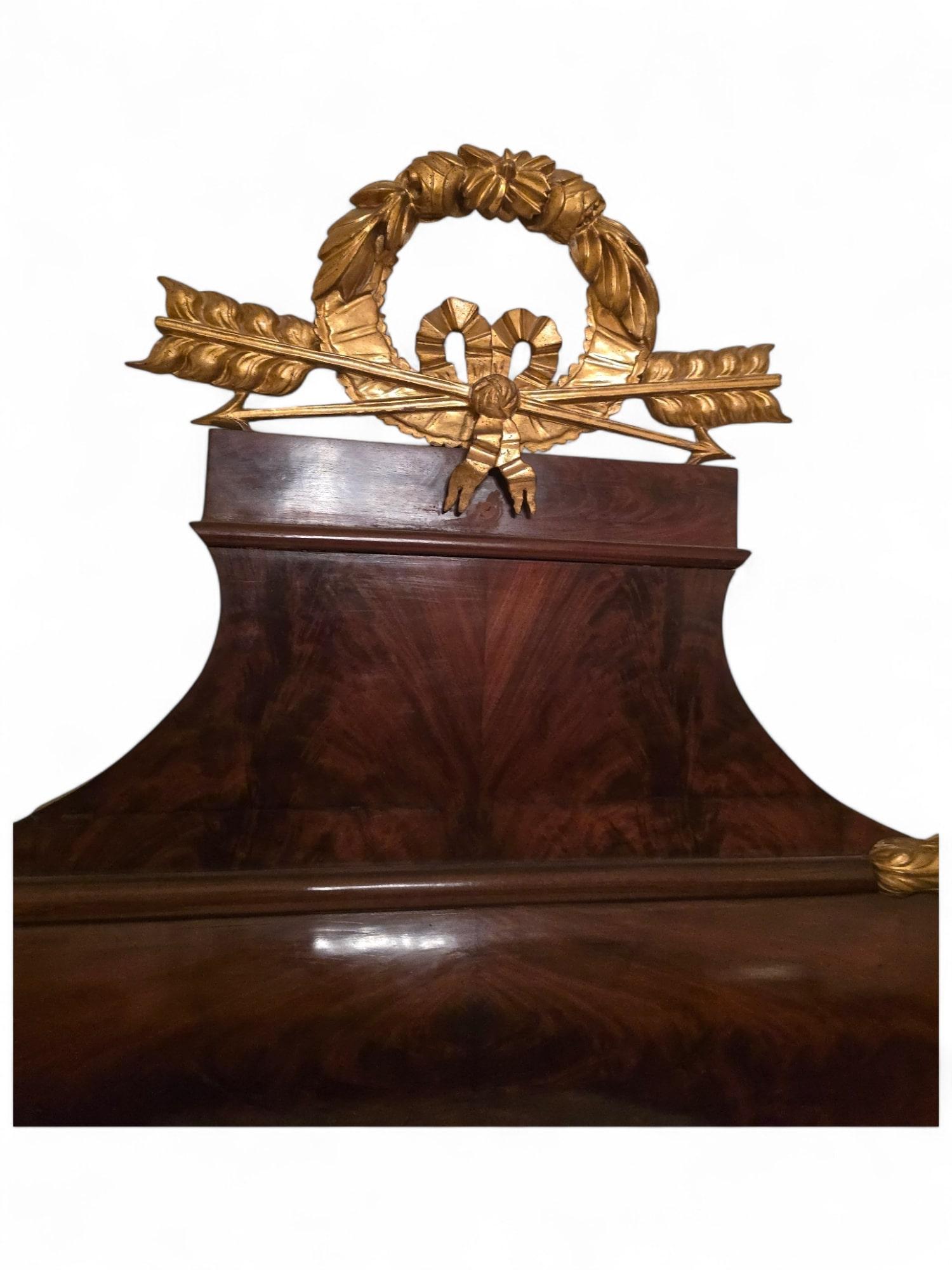 Large 19th-Century Spanish Bed in Exotic Wood with Marquetry and Gilded Details For Sale 1
