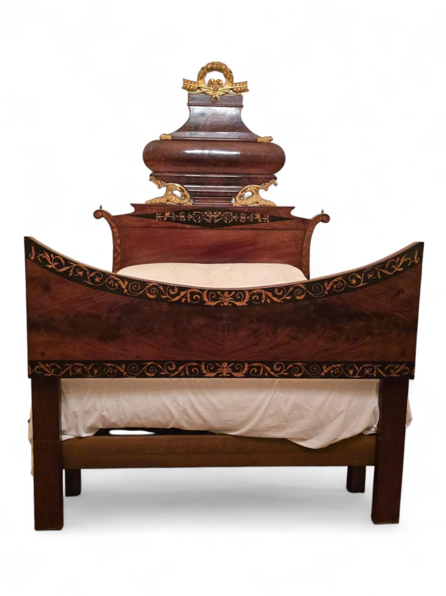 Large 19th-Century Spanish Bed in Exotic Wood with Marquetry and Gilded Details For Sale 4