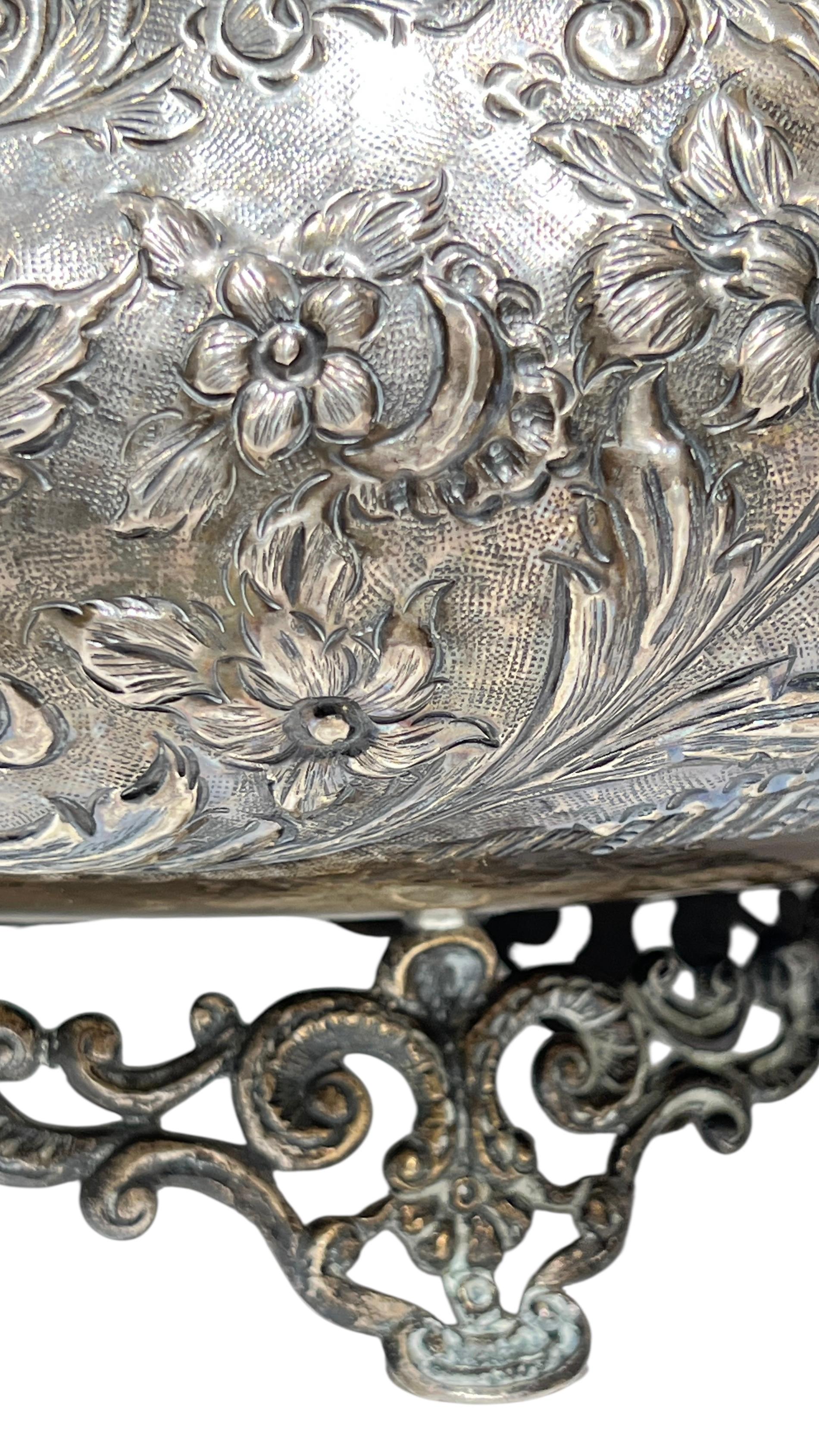 Large 19th Century Sterling Silver Neoclassical Centerpiece Bowl or Jardiniere For Sale 3