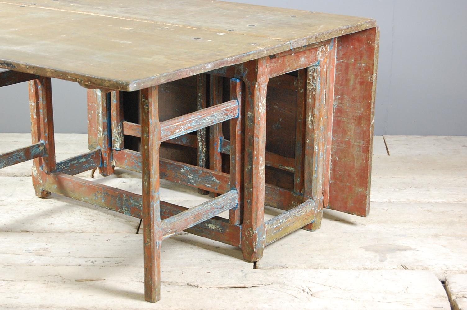 Large 19th Century Swedish Slagbord or Drop-Leaf Country Table 8