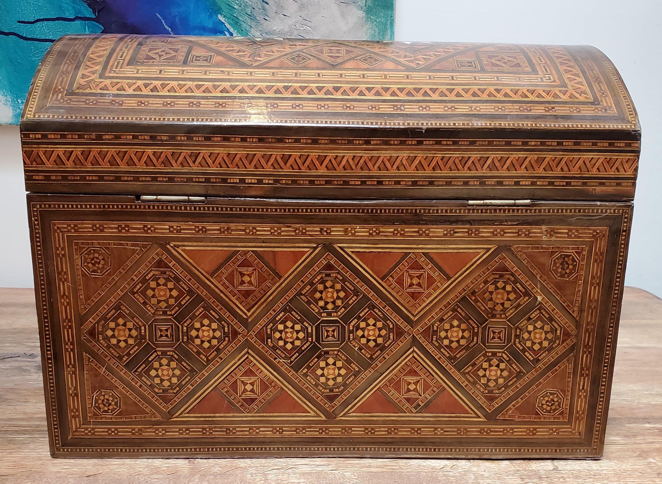 Large 19th Century Syrian Domed Box Inlaid with Exotic Woods & Mother of Pearl In Good Condition In Middleburg, VA