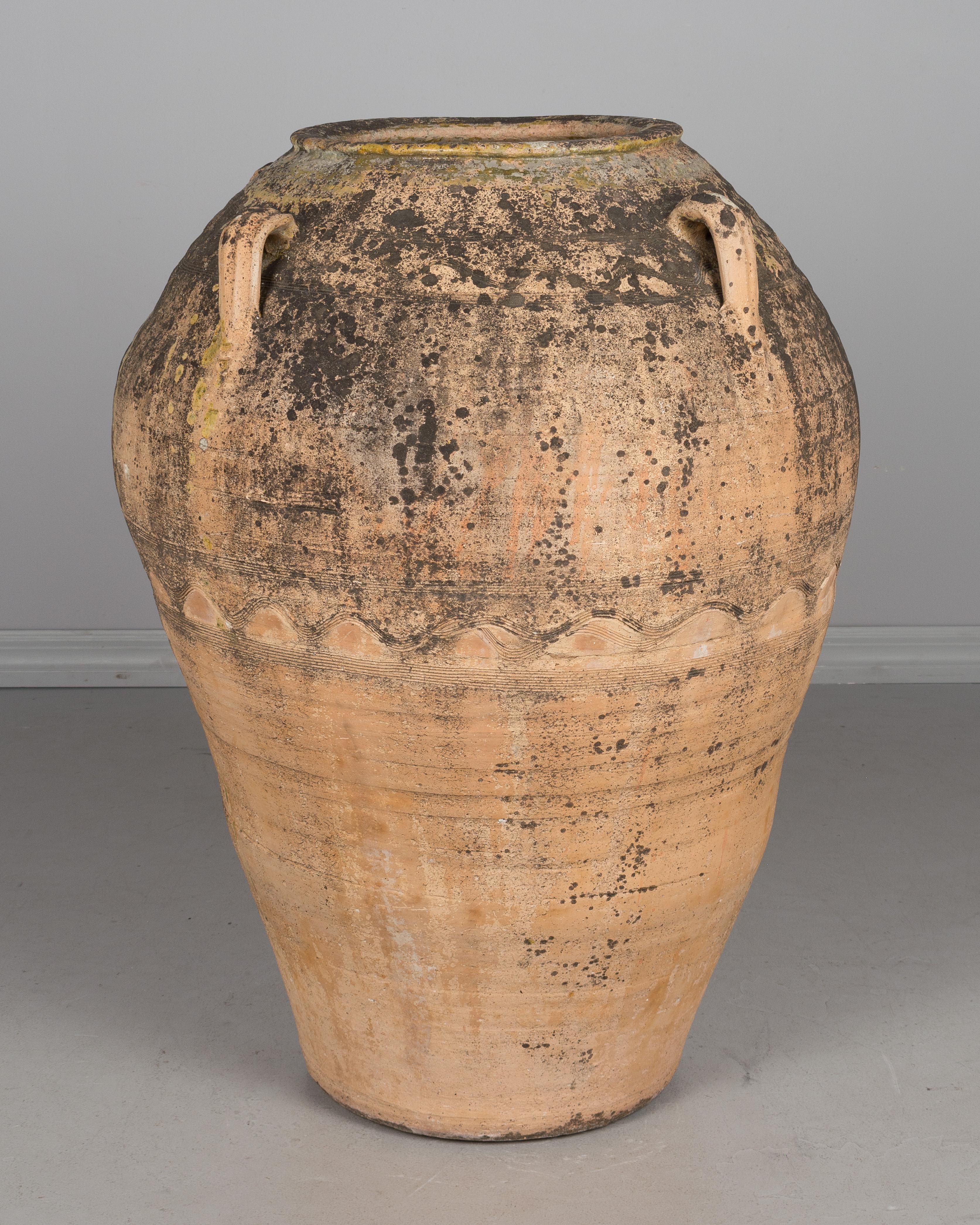 Large 19th Century Terracotta Urn In Good Condition In Winter Park, FL