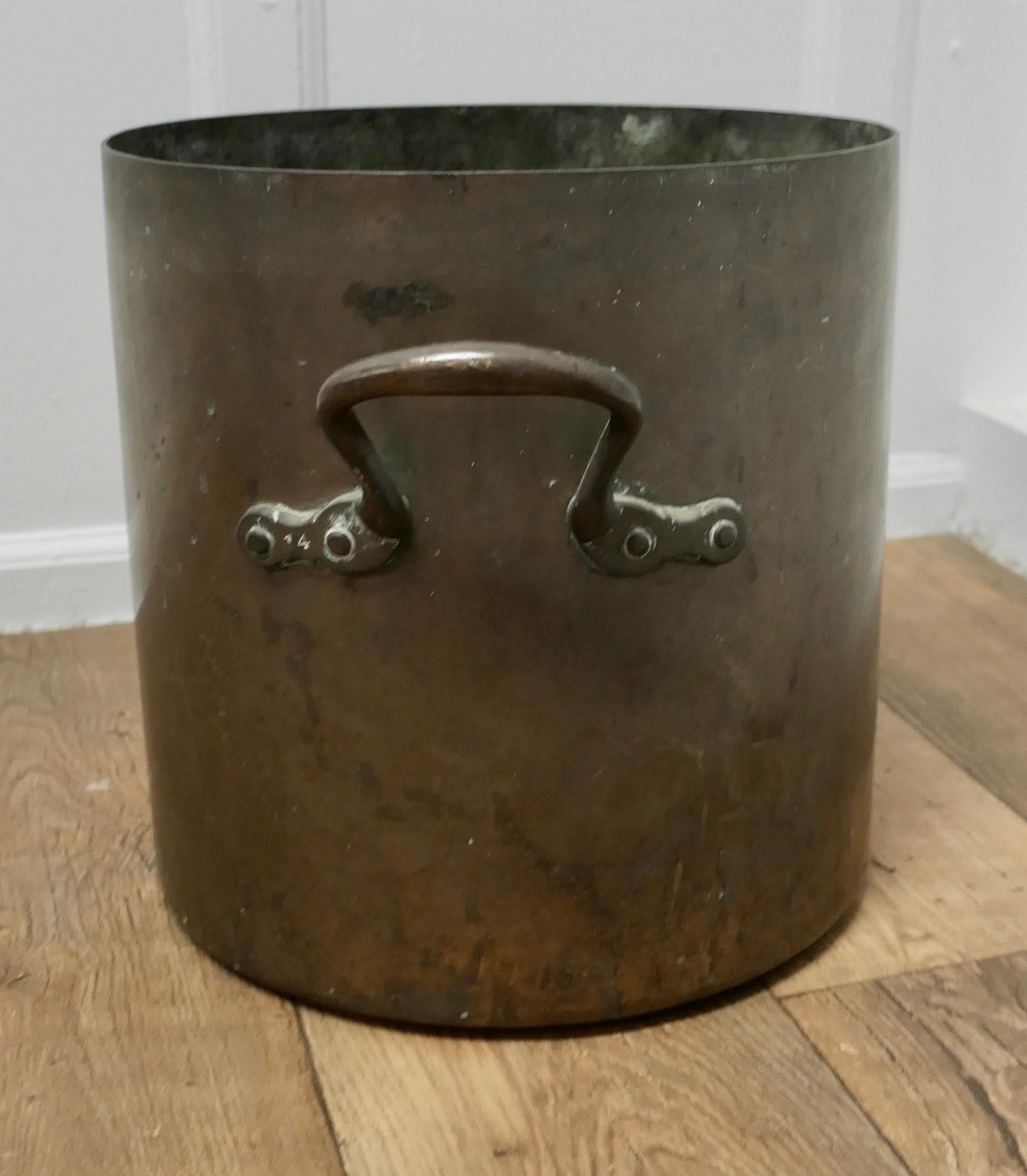 Large 19th Century Tinned Copper Cooking Pot In Good Condition For Sale In Chillerton, Isle of Wight