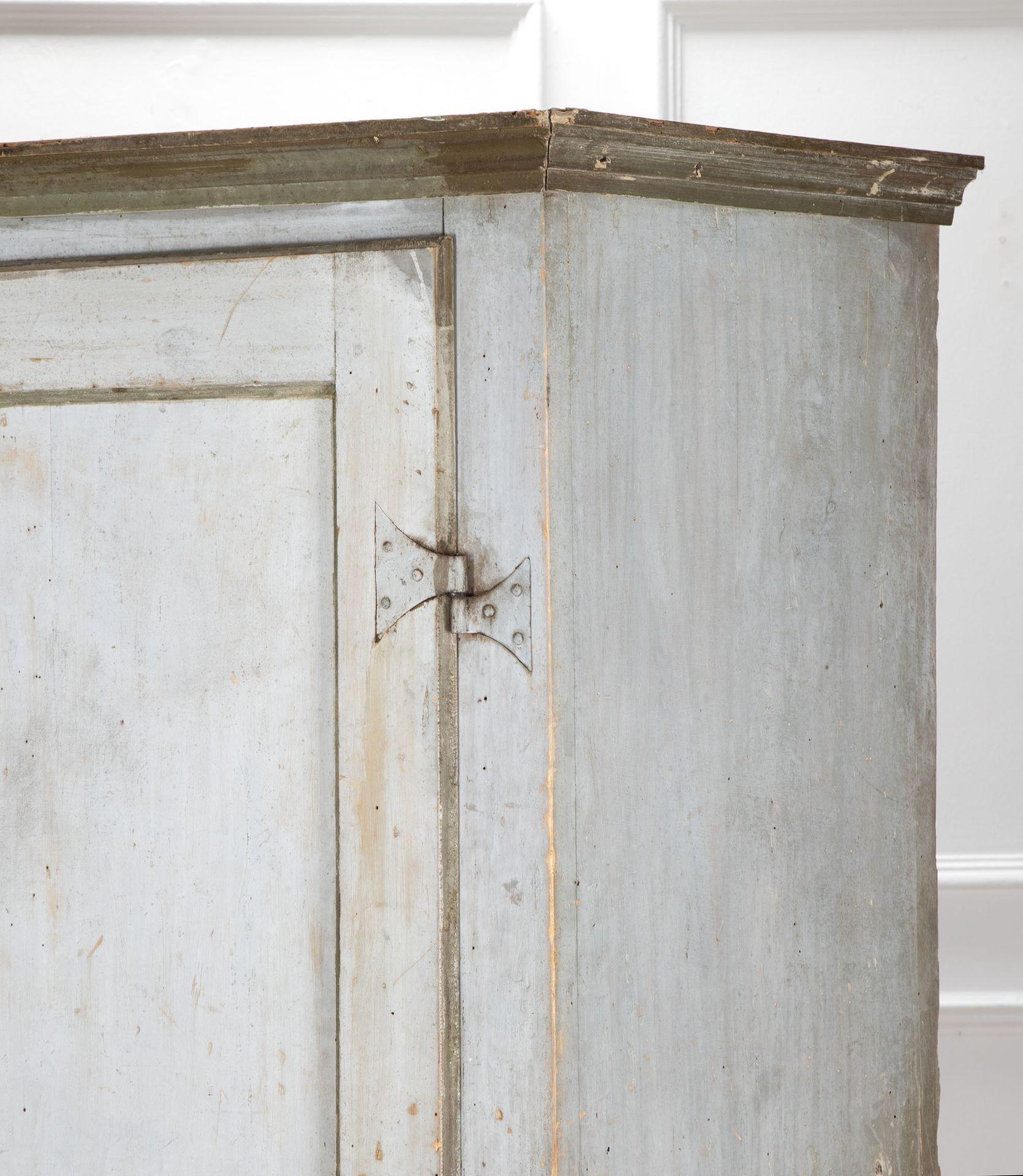 Large 19th Century Tuscan Cupboard in Original Paint For Sale 1