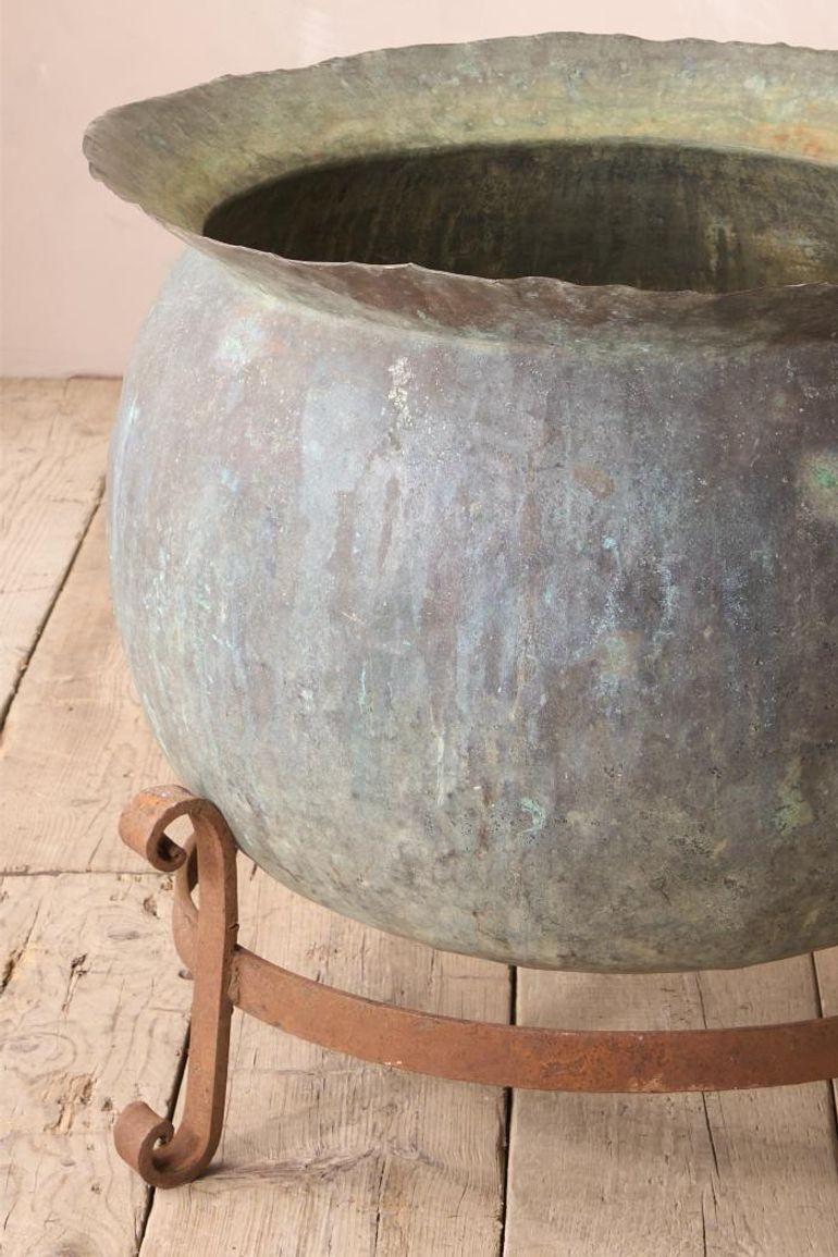 Large 19th century verdigris copper vat on iron stand In Excellent Condition In Malton, GB