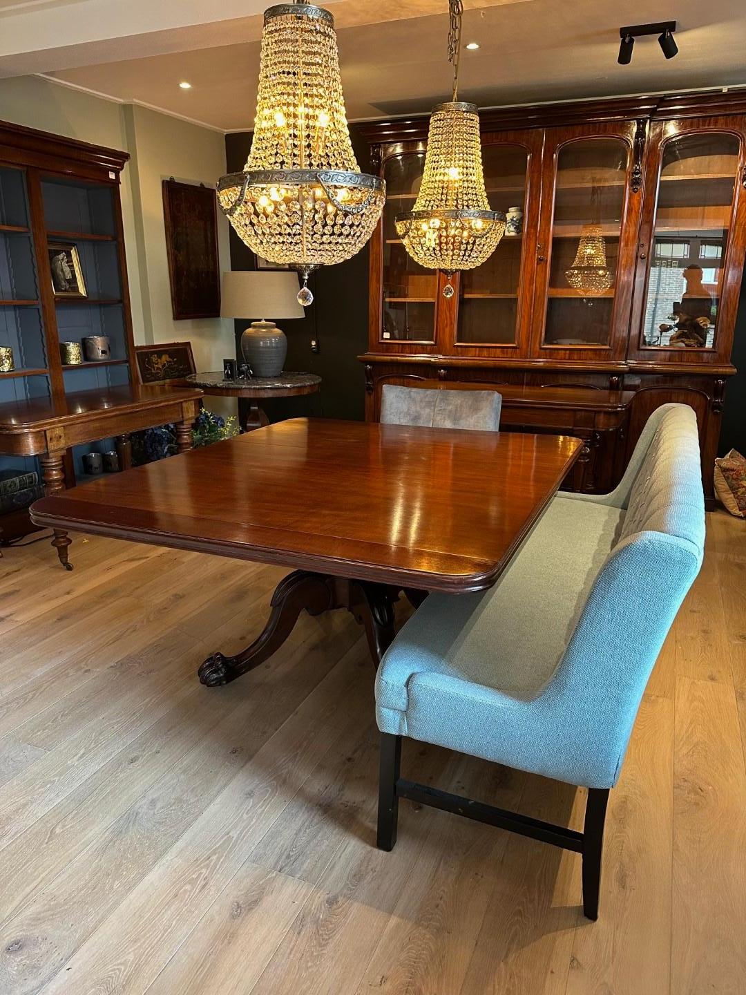 Large 19th Century Victorian Dining Table im Angebot 5