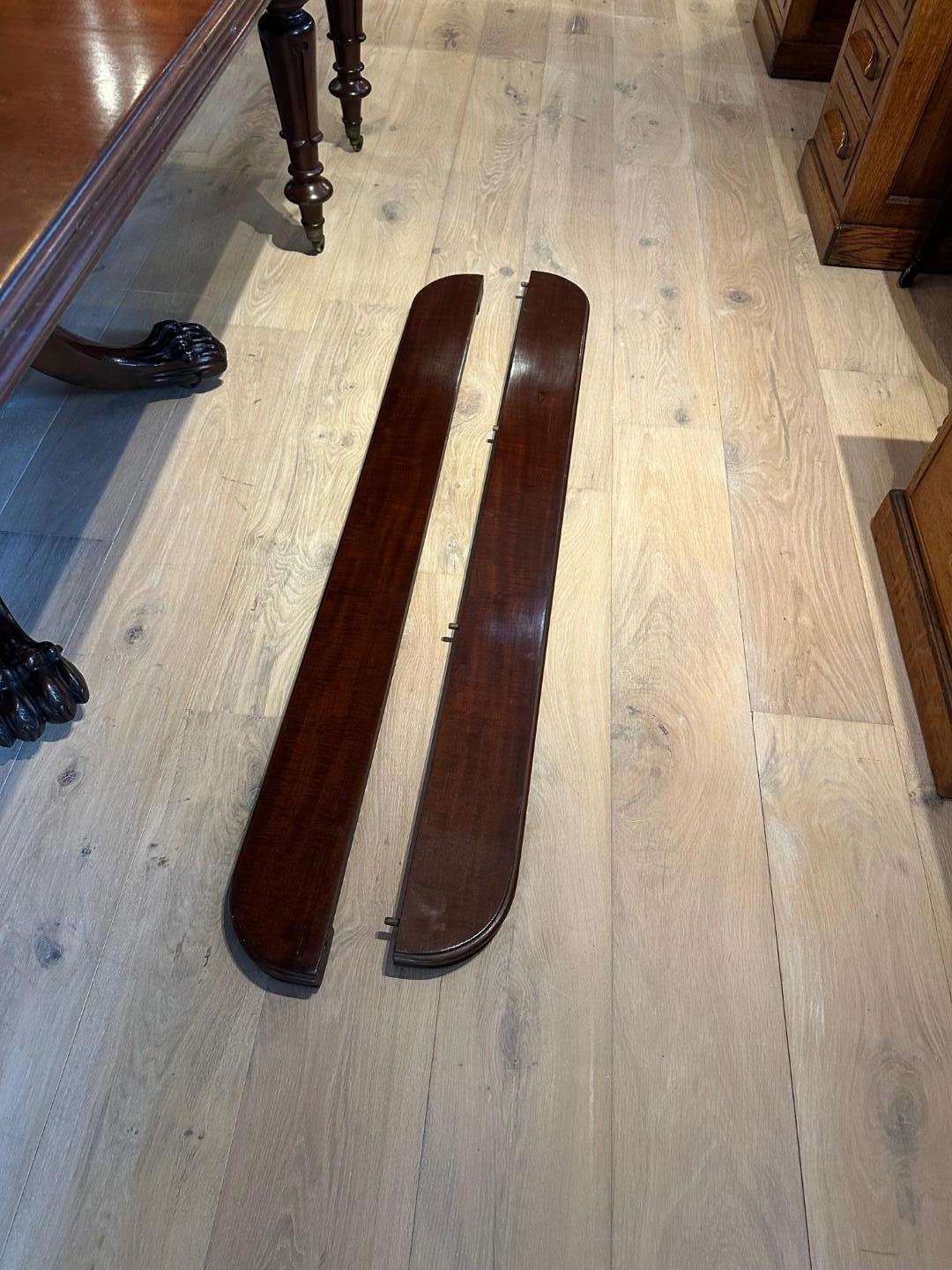 Large 19th Century Victorian Dining Table im Angebot 12
