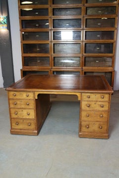 Large 19th Century Victorian Oak 18 Drawer Partner Desk