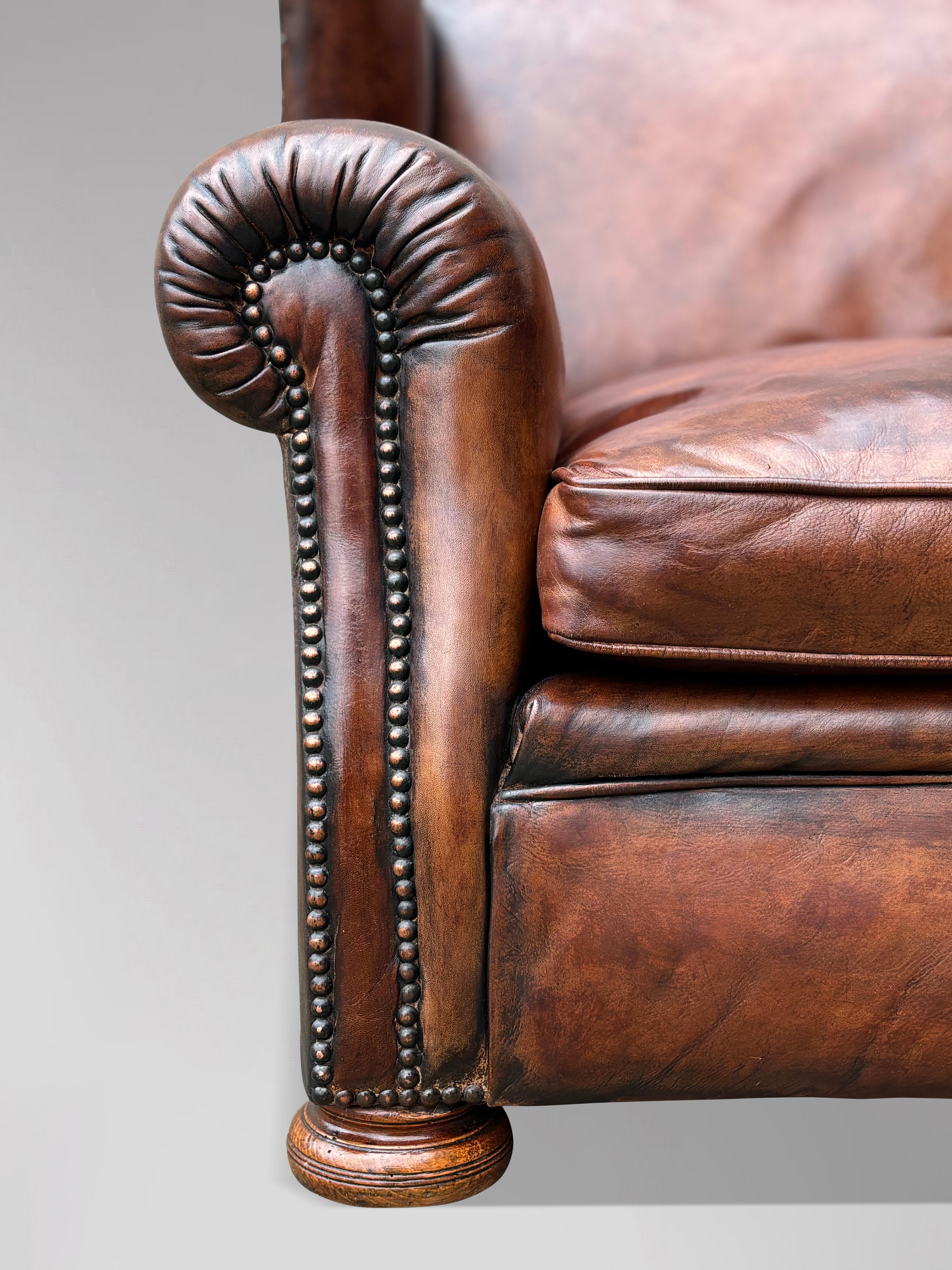 Large 19th Century Victorian Period Tan Leather Wing Back Sofa In Good Condition For Sale In Petworth,West Sussex, GB