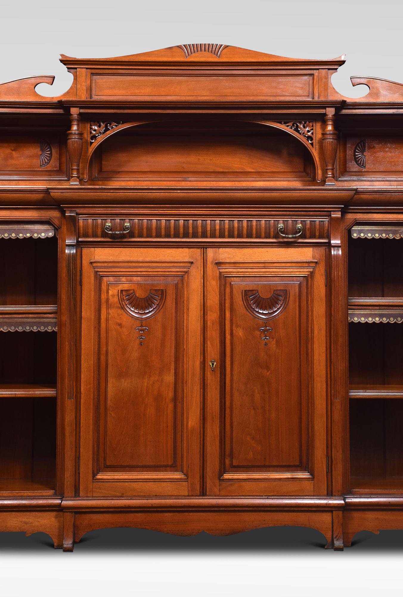 Large 19th Century Walnut Breakfront Bookcase For Sale 7