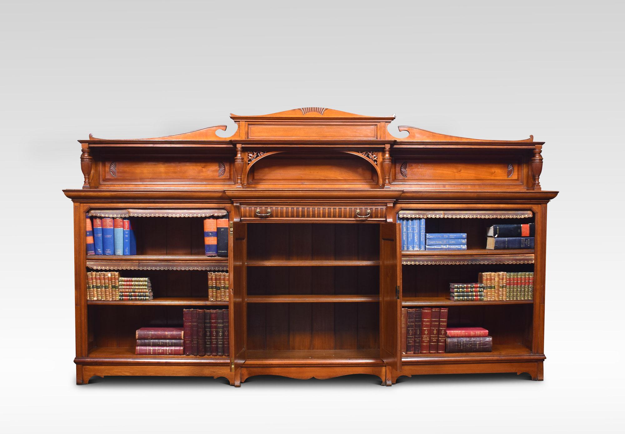 Large 19th Century Walnut Breakfront Bookcase For Sale 1