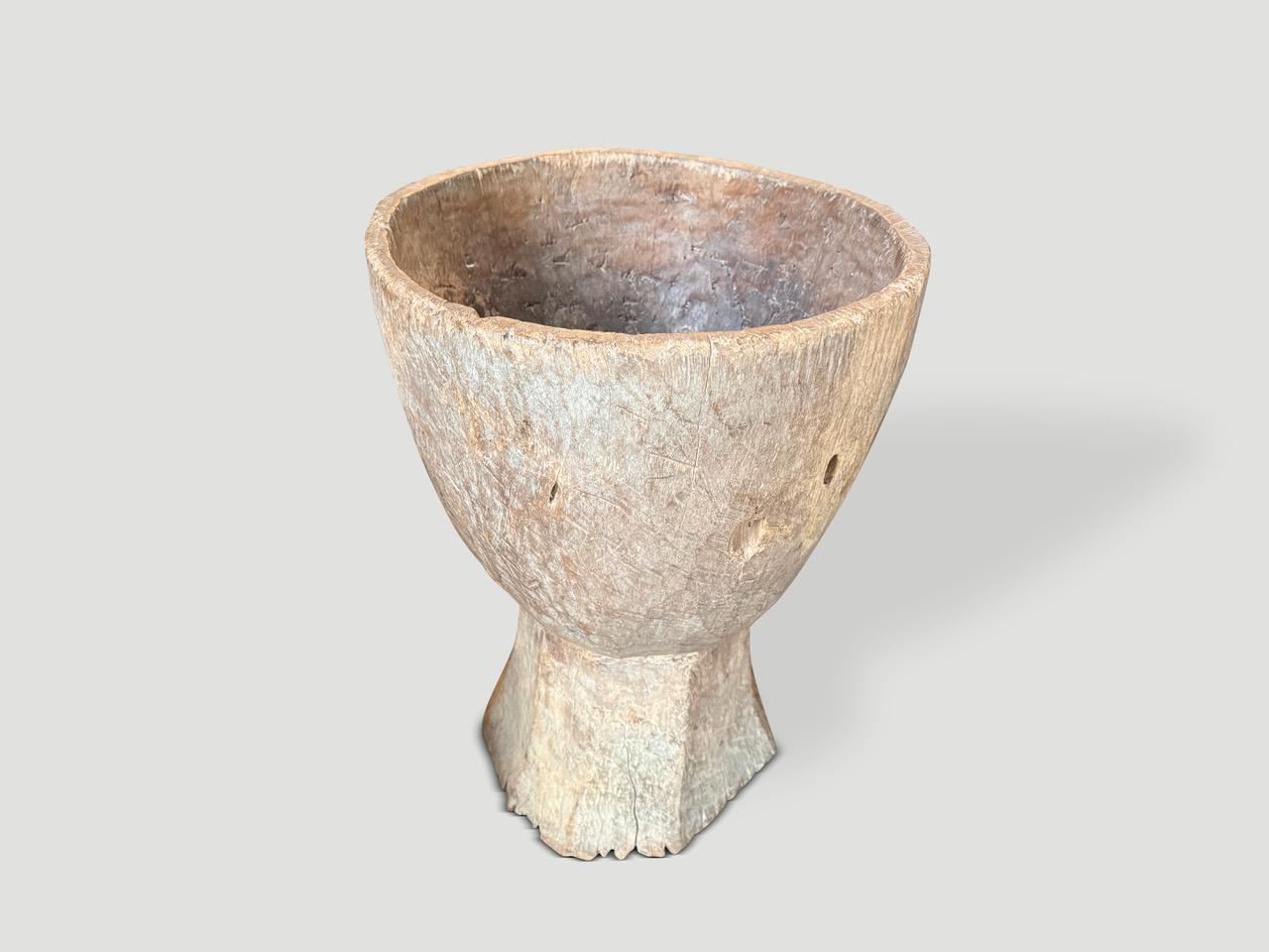 Legno Grande mortaio in legno del XIX secolo in vendita