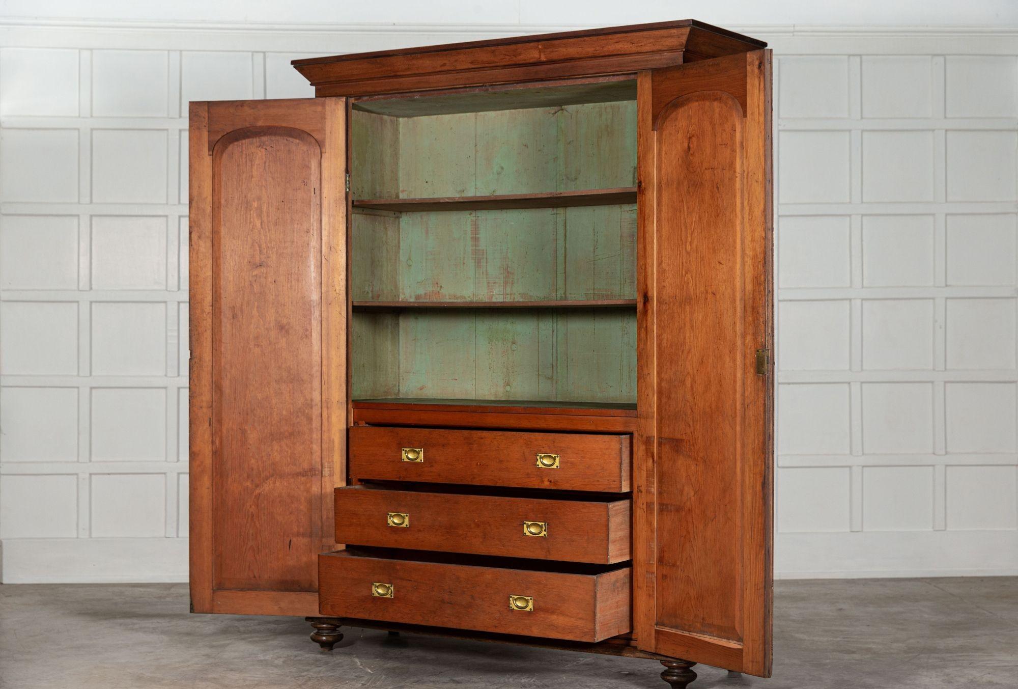 arch armoire