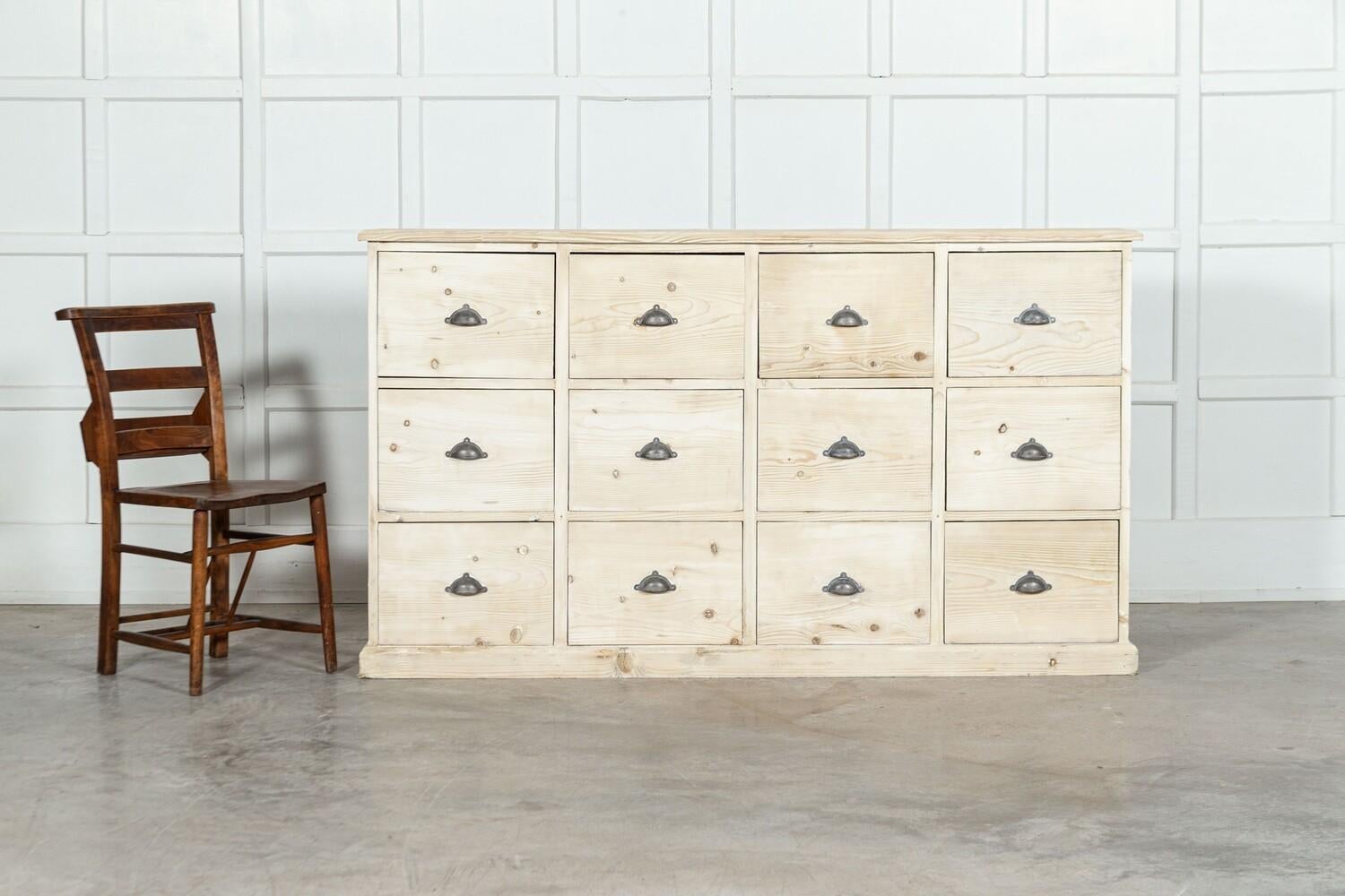 Large 19thC English Bleached Pine Haberdashery Drawers In Good Condition For Sale In Staffordshire, GB