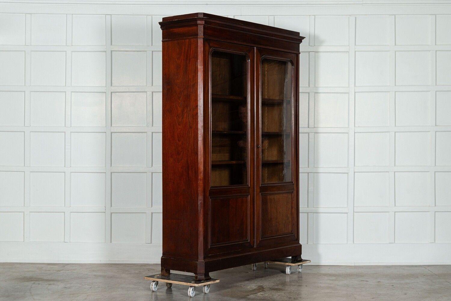 Large 19thC English Glazed Mahogany & Oak Bookcase / Vitrine In Good Condition For Sale In Staffordshire, GB