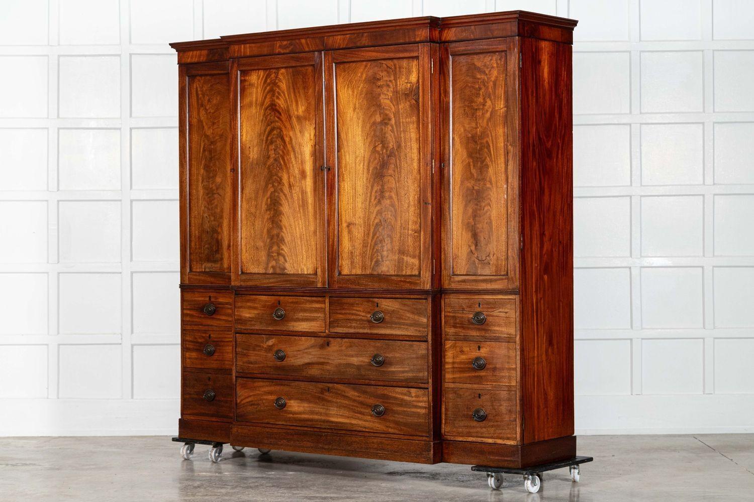 Large 19thC English Mahogany Breakfront Linen Press For Sale 2