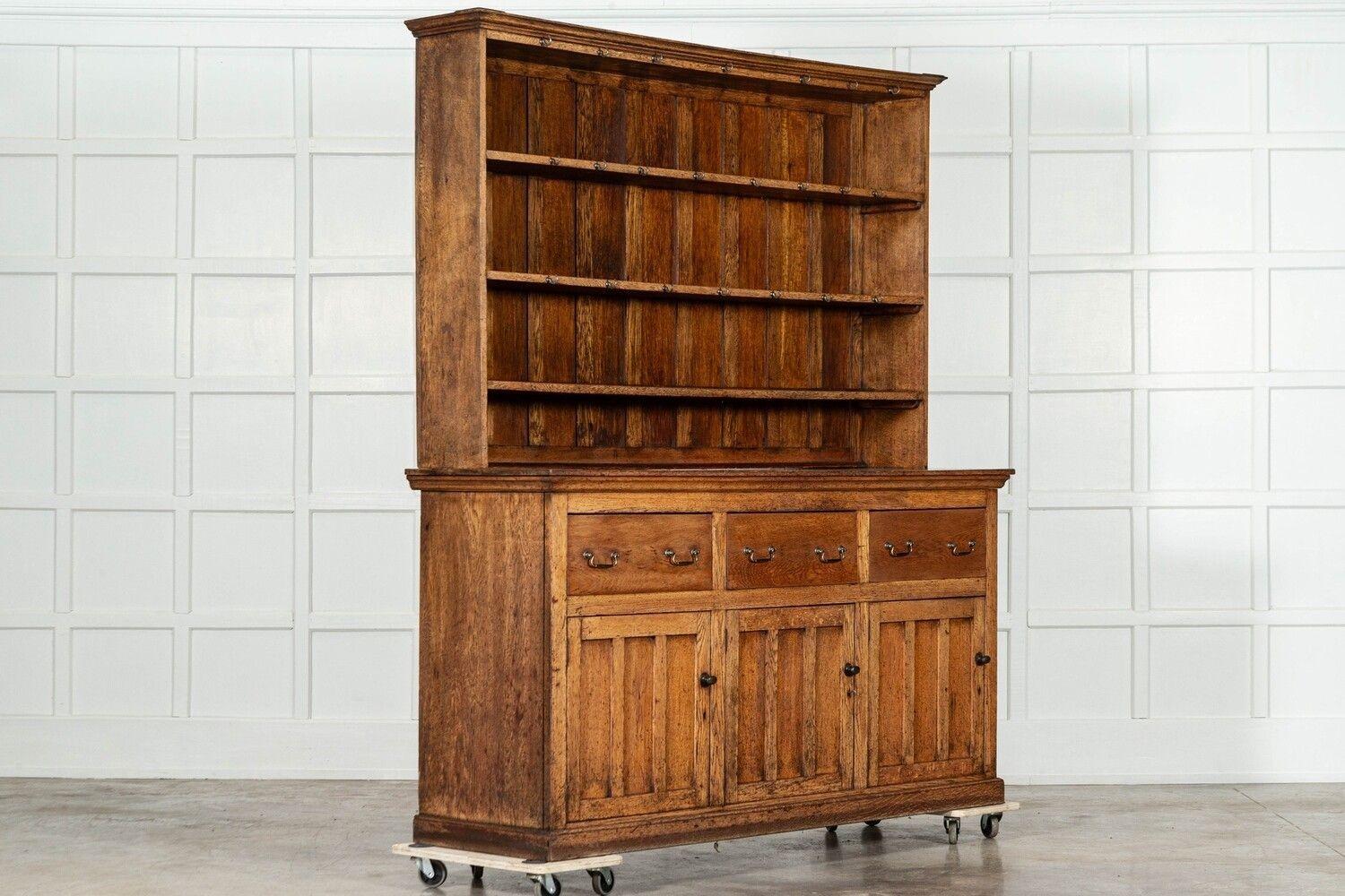 Large 19thC English Oak Dresser In Good Condition For Sale In Staffordshire, GB