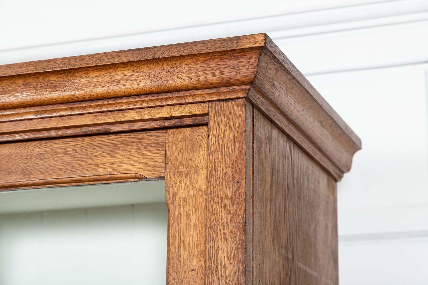 Grande mobile dispensa del XIX secolo in Oak Oak smaltato in vendita 4
