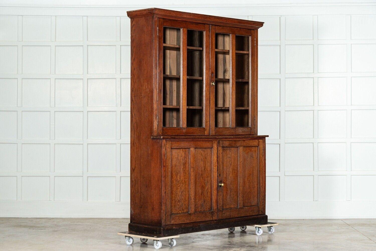 Large 19thC English Oak Glazed Housekeepers Cupboard In Good Condition For Sale In Staffordshire, GB