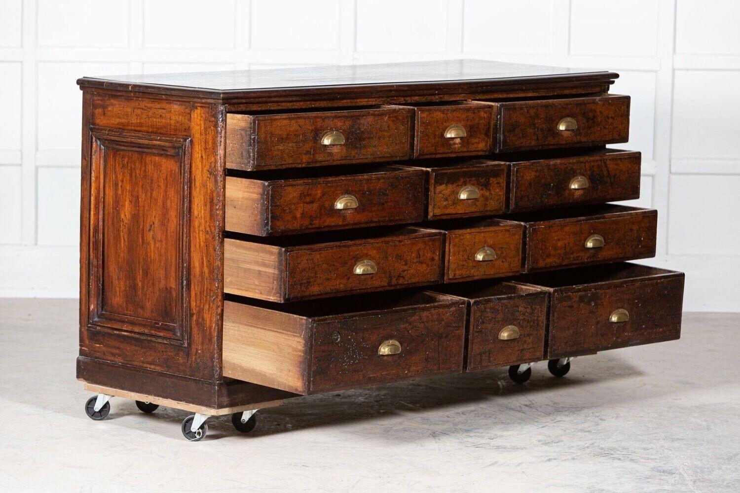 Large 19thC English Oak Merchant Chest Drawers In Good Condition In Staffordshire, GB