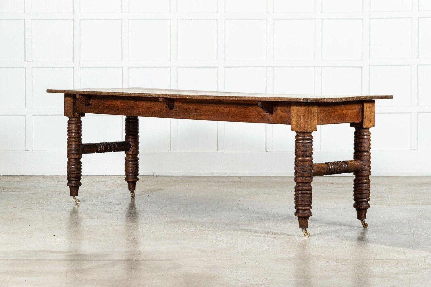 Large 19thC English Oak Table For Sale 2