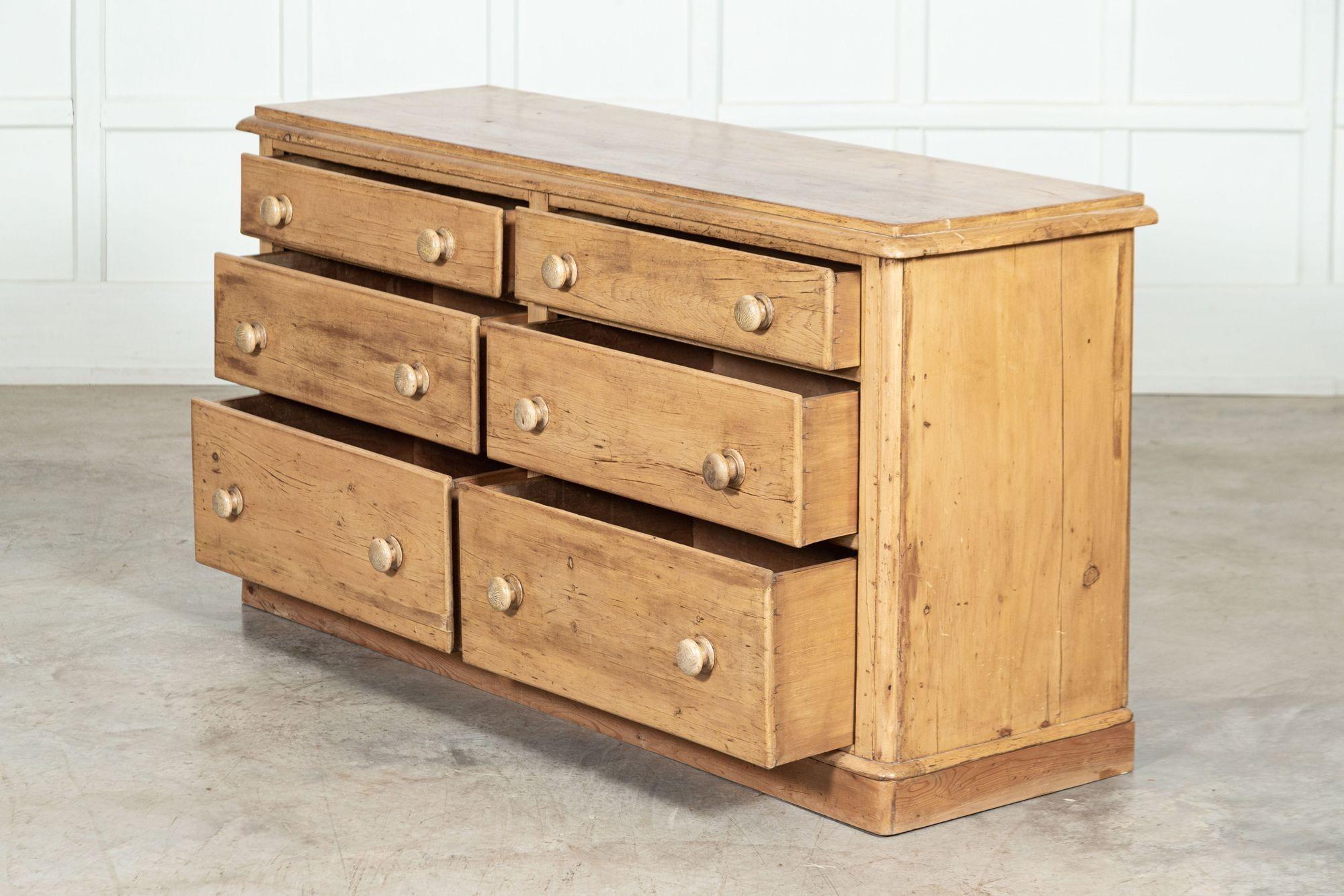 Large 19th Century English Pine Bank Drawers In Good Condition For Sale In Staffordshire, GB