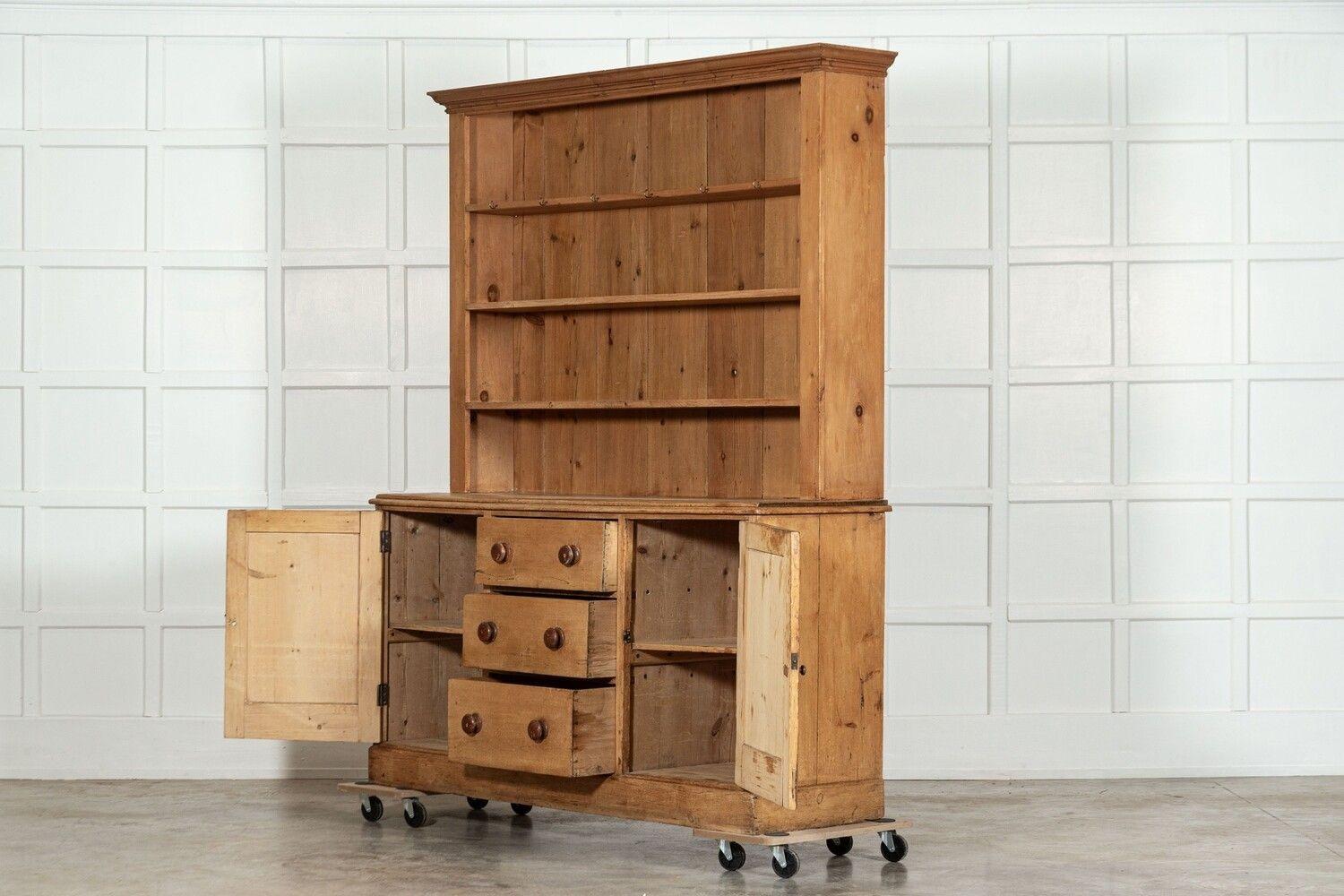 Large 19thC English Pine Dresser For Sale 2