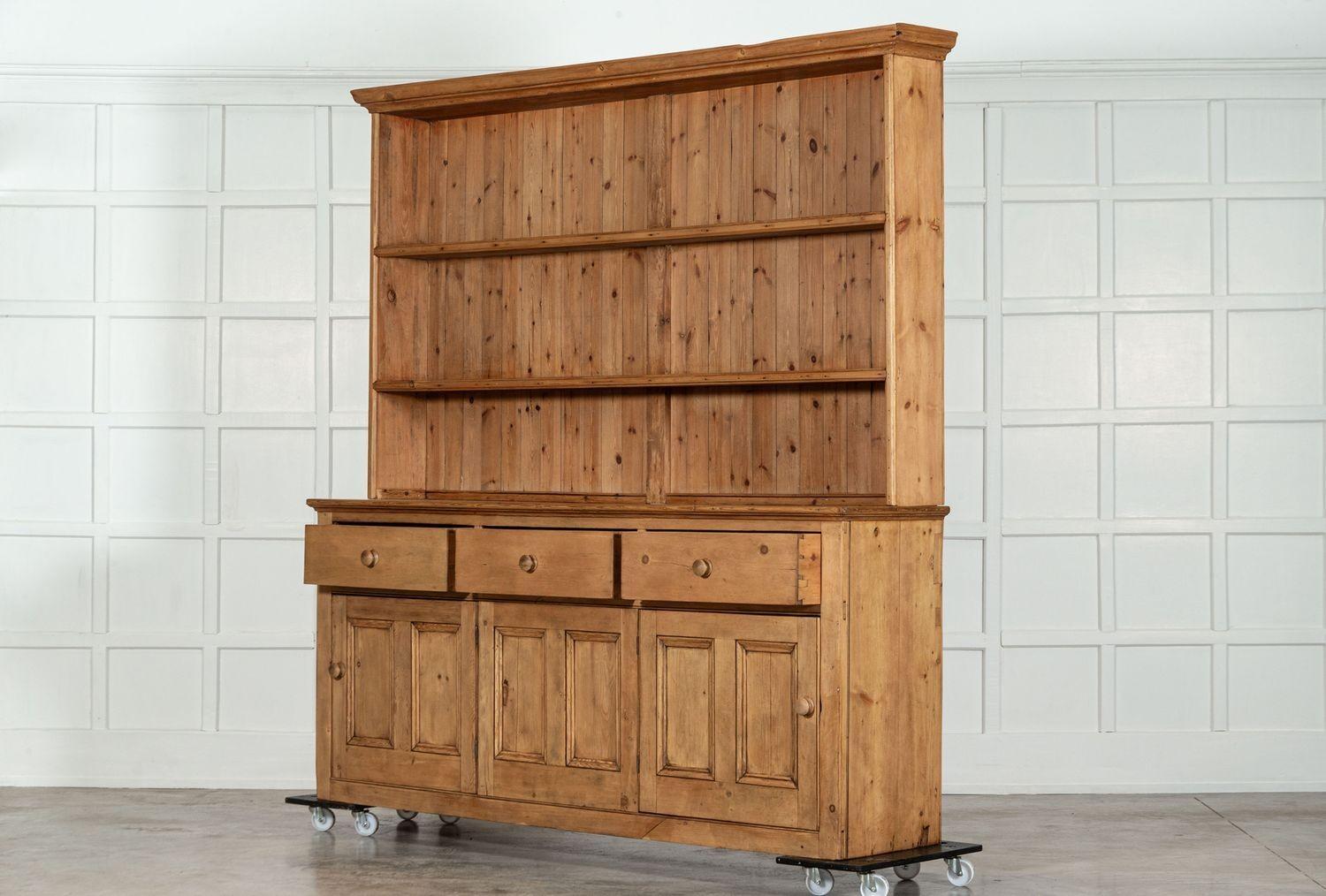Large 19thC English Pine Dresser For Sale 2