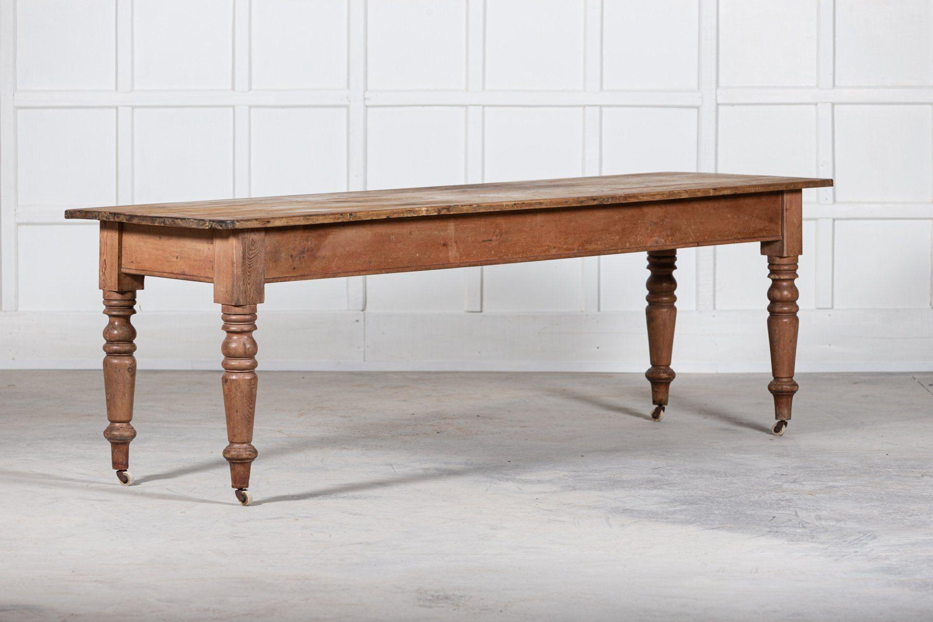 Large 19thC English Pine Farmhouse Table For Sale 9