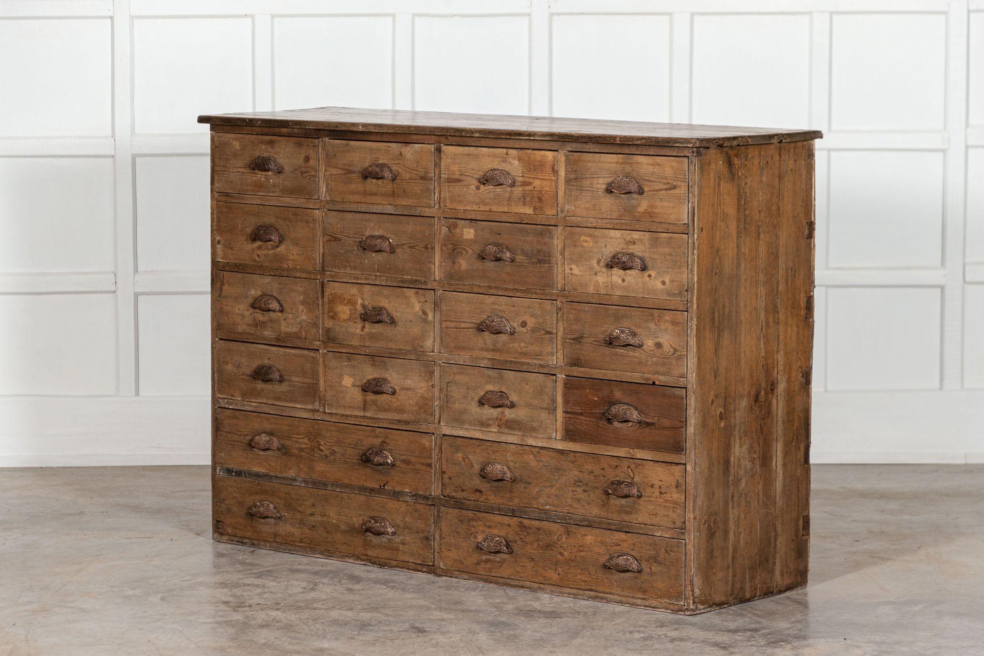 Large 19th Century English Pine Haberdashery Drawers In Good Condition For Sale In Staffordshire, GB