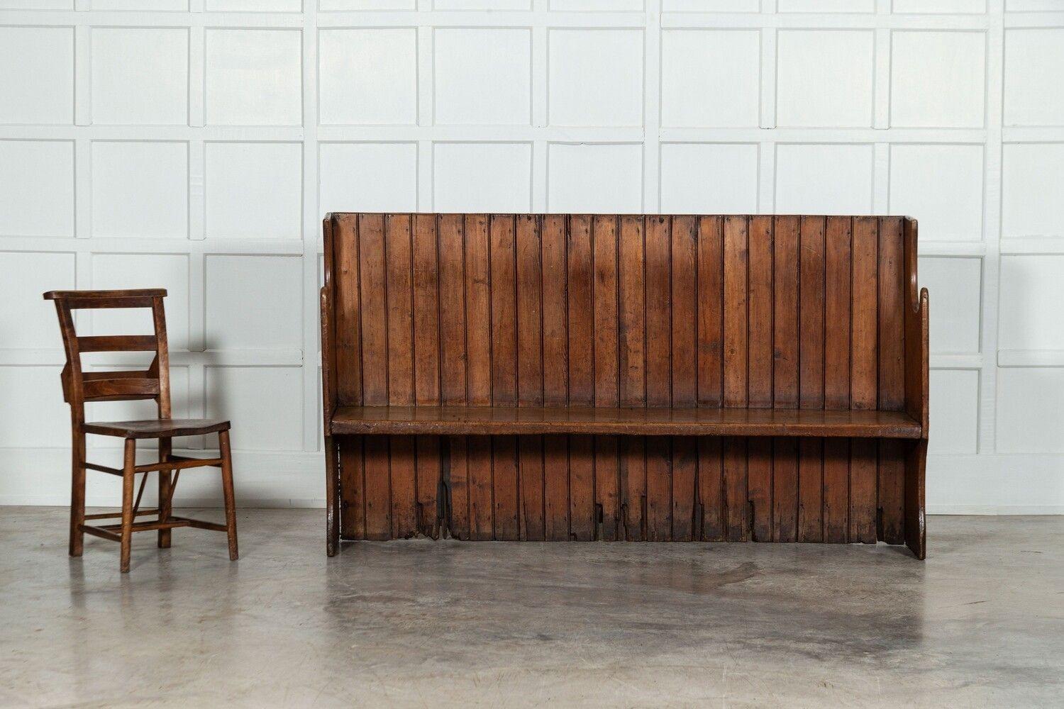 circa 1810
Large 19thC English West Country Low Back Pine Settle
Good scale West country settle with a subtle curve, lovely planked back and 2” thick curved seat with a deep attractive patina.
sku 1570
W188 x D41 x H108 cm