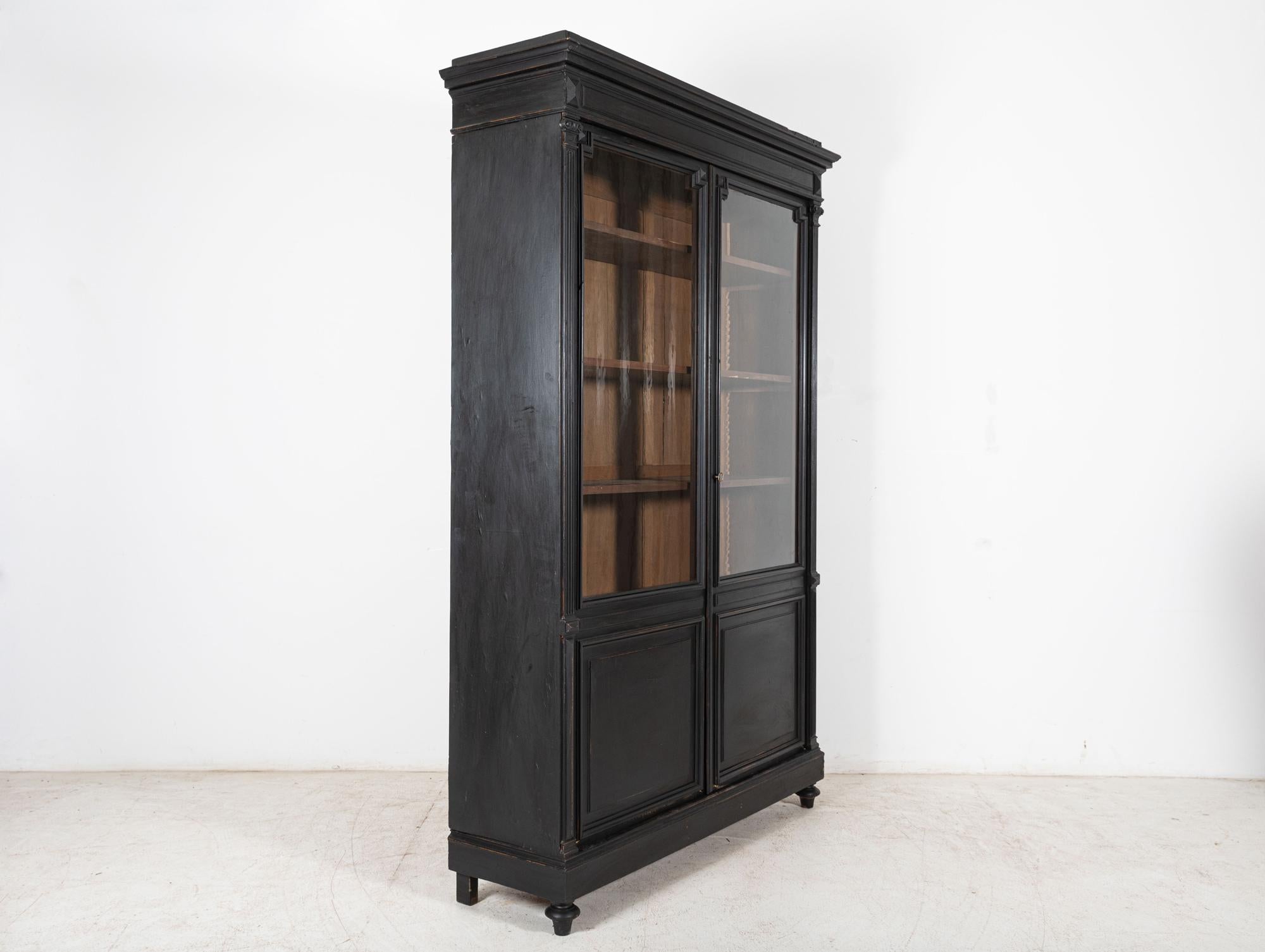 Circa 1880

Large 19thC French ebonized oak glazed Vitrine Bookcase with Adjustable Shelves and Original Glass

Sourced from the South of France

Measures: W154 x D47 x H233.

 
