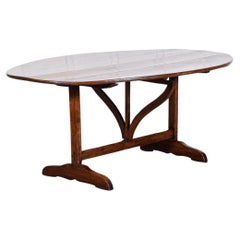 Grande table à manger Vendange ovale en bois fruitier français du 19ème siècle