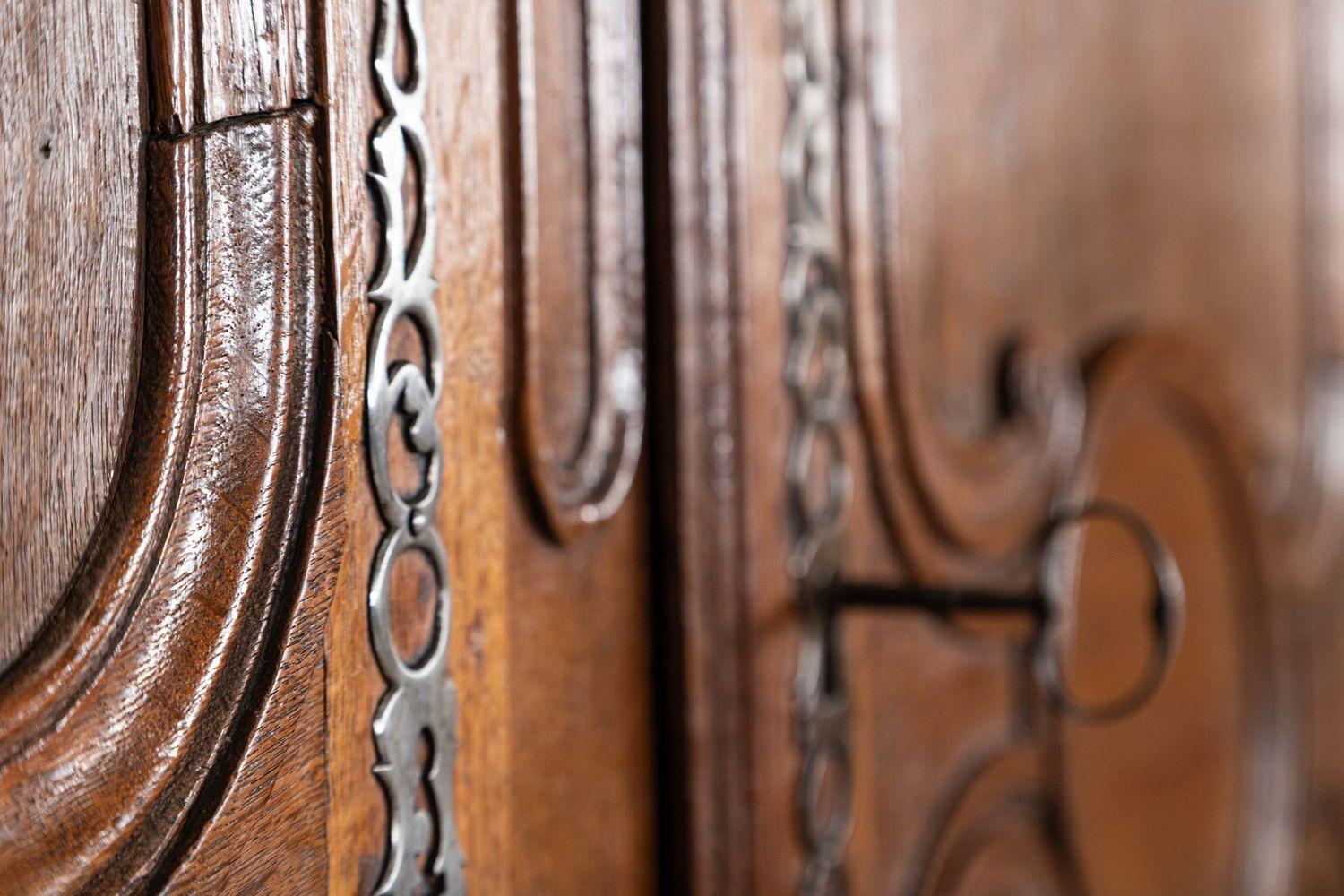 Large 19thC French Oak Armoire For Sale 16