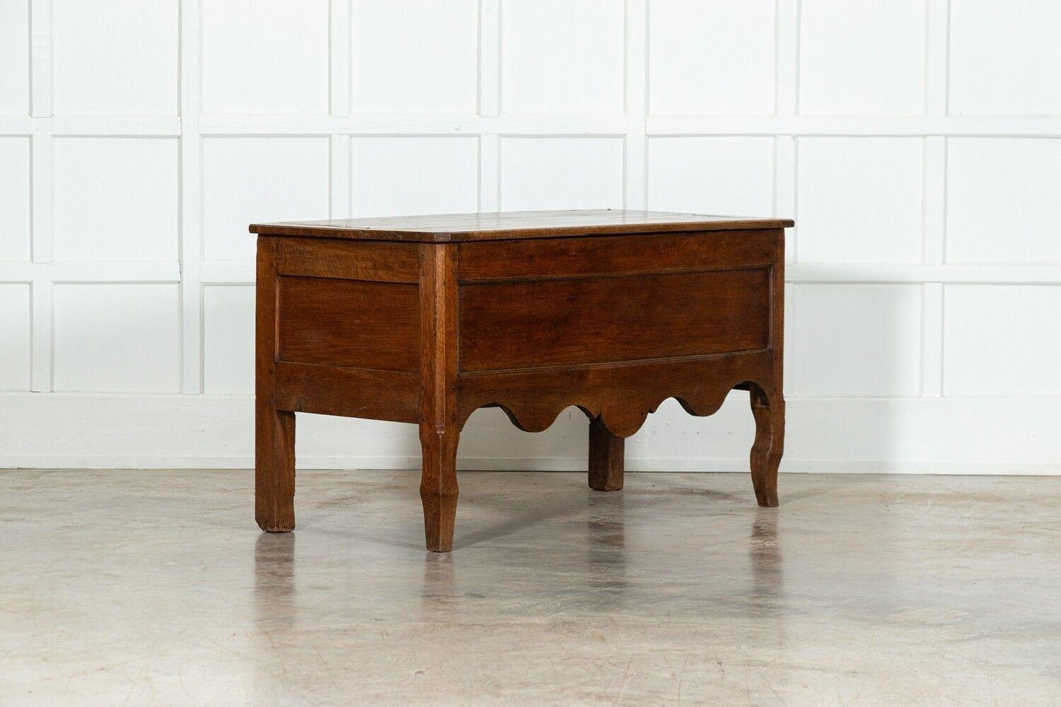 Large 19thC French Oak Coffer In Good Condition In Staffordshire, GB