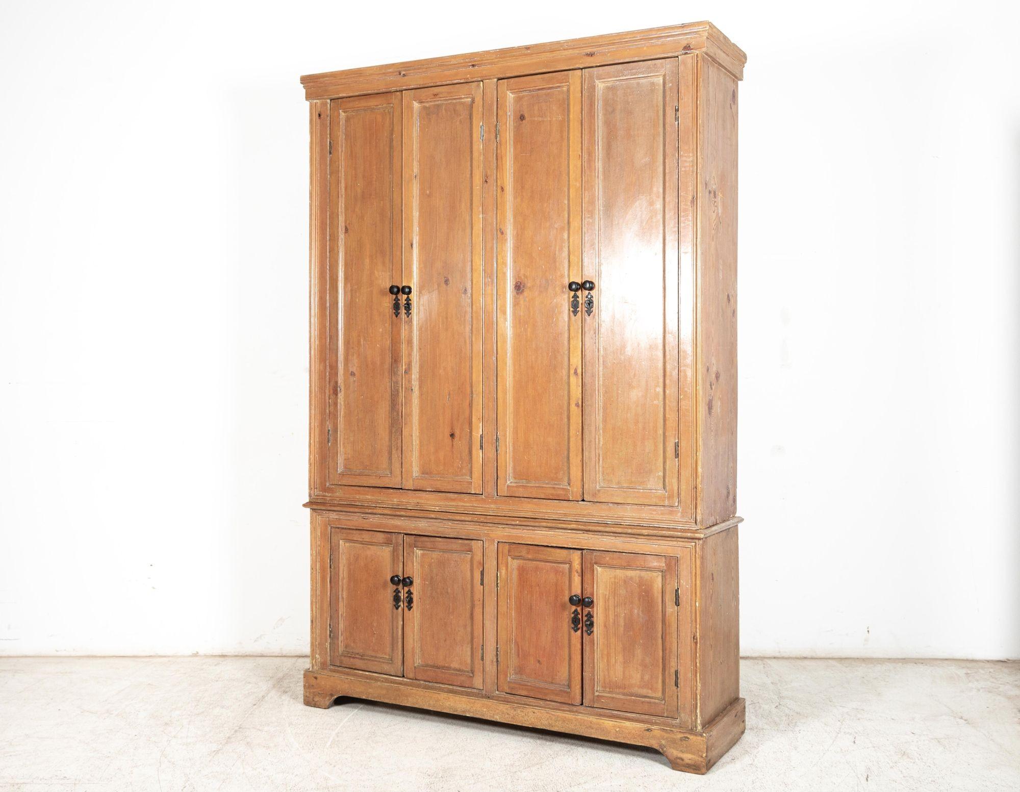 Large 19thC Irish Pine Housekeepers Cupboard In Good Condition In Staffordshire, GB