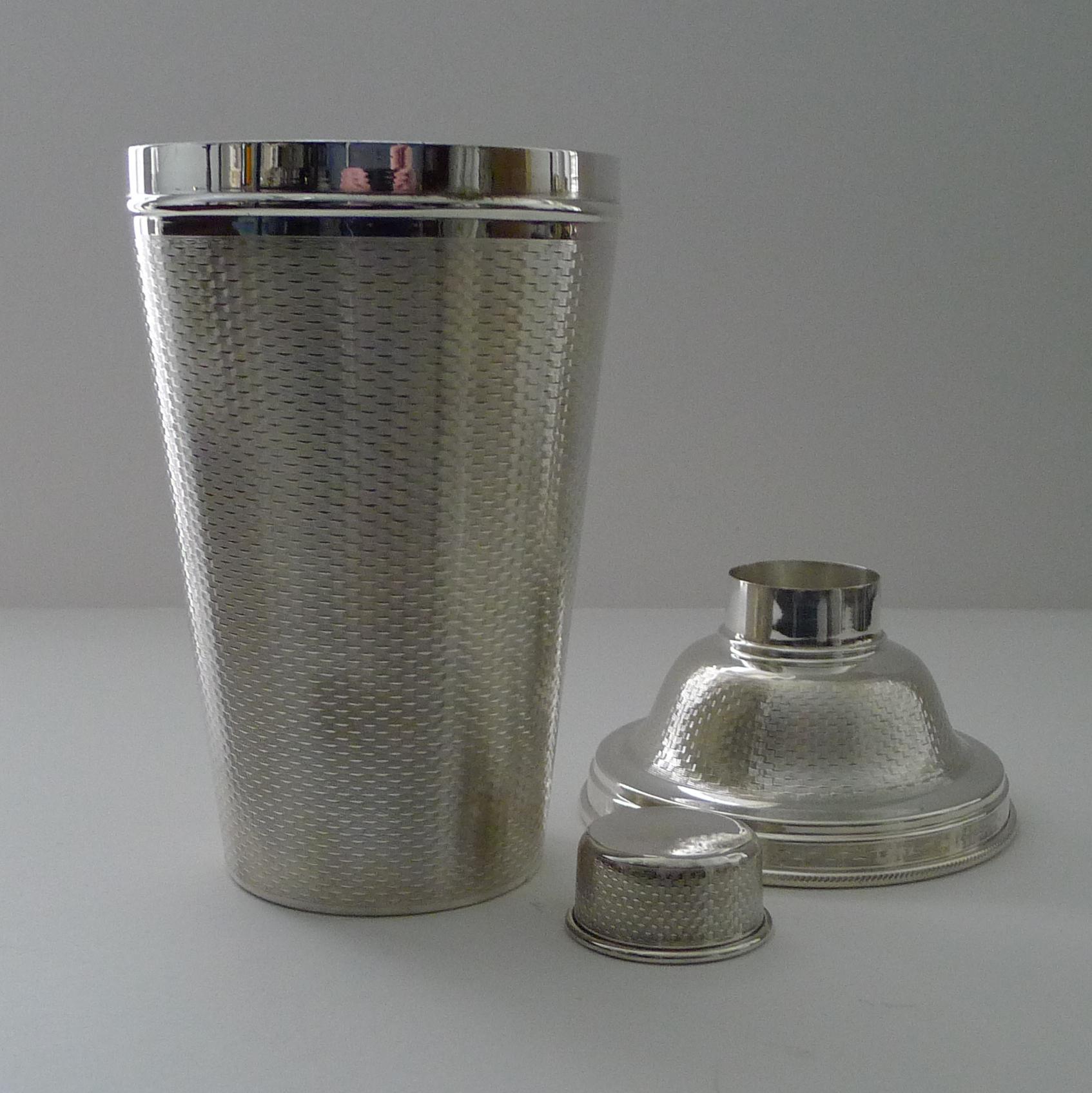 Large 2 1/4 Pint English Art Deco Silver Plated Cocktail Shaker, Engine Turned For Sale 7