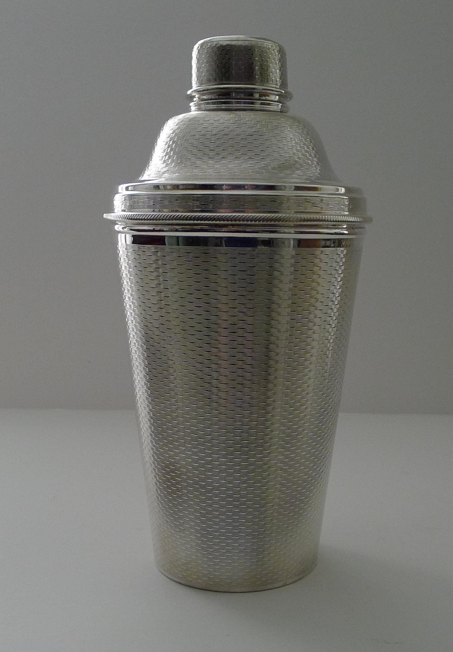 Large 2 1/4 Pint English Art Deco Silver Plated Cocktail Shaker, Engine Turned For Sale 1