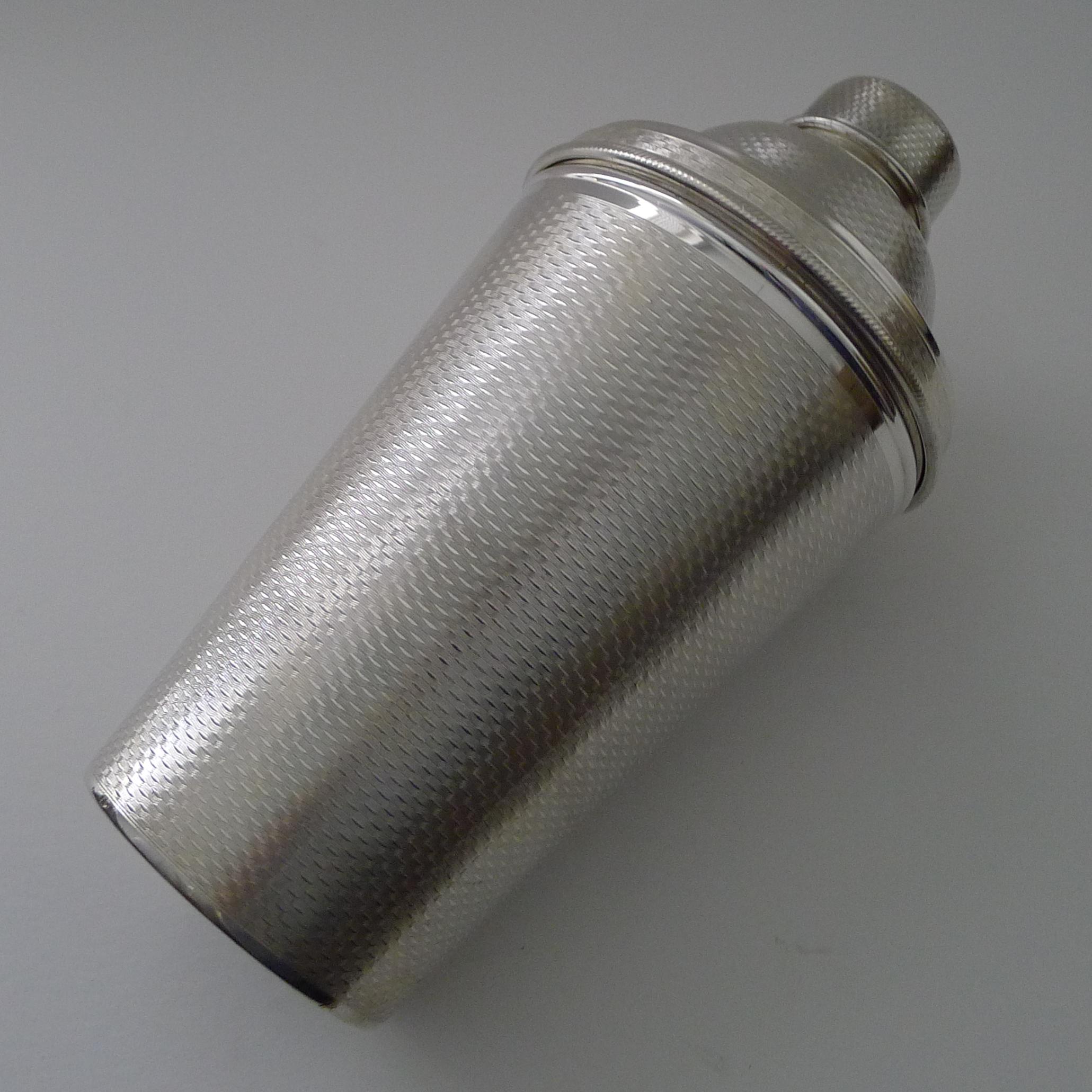 Large 2 1/4 Pint English Art Deco Silver Plated Cocktail Shaker, Engine Turned For Sale 3