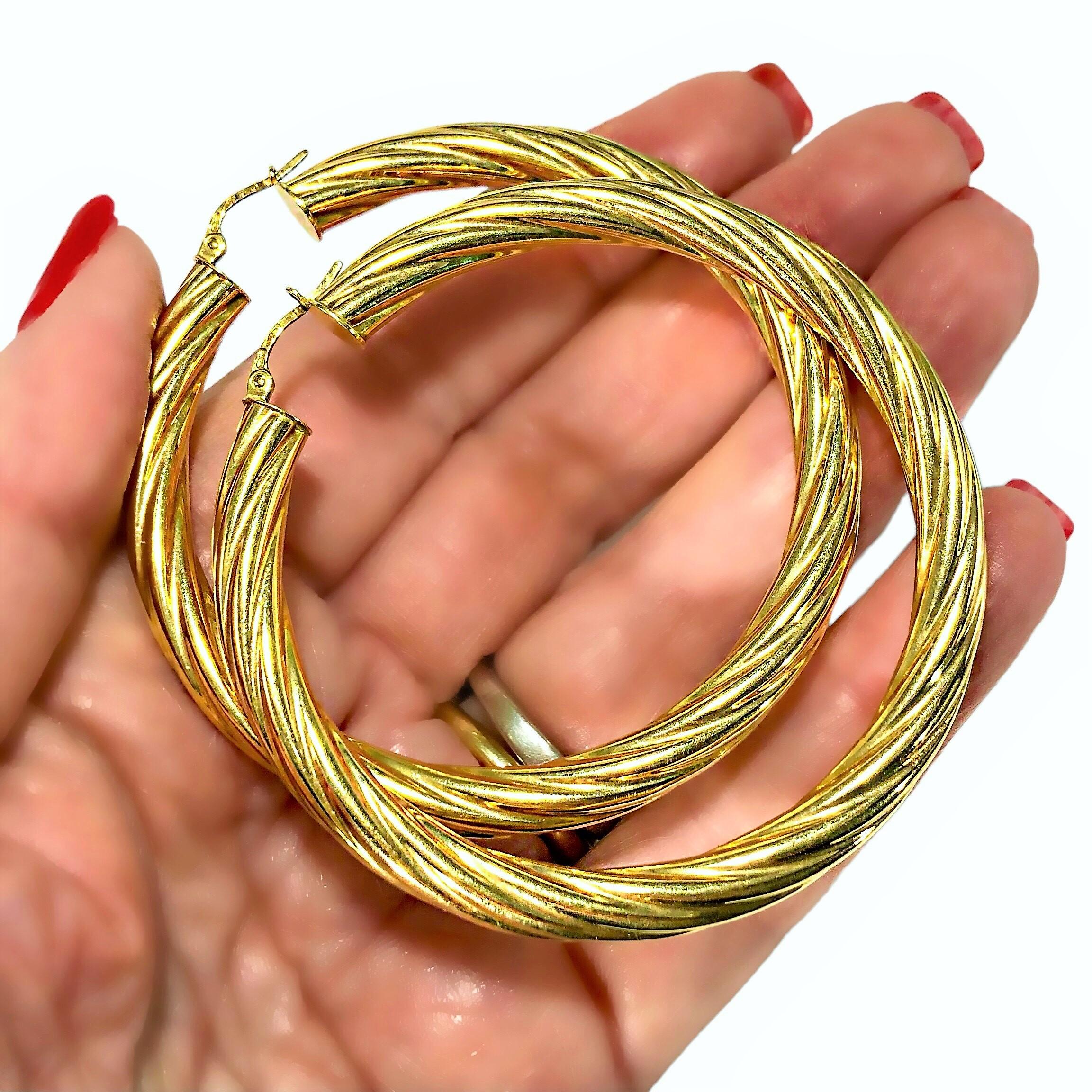 Women's Large 18K Yellow Gold Unoerre Twisted Tubular Hoop Earrings For Sale