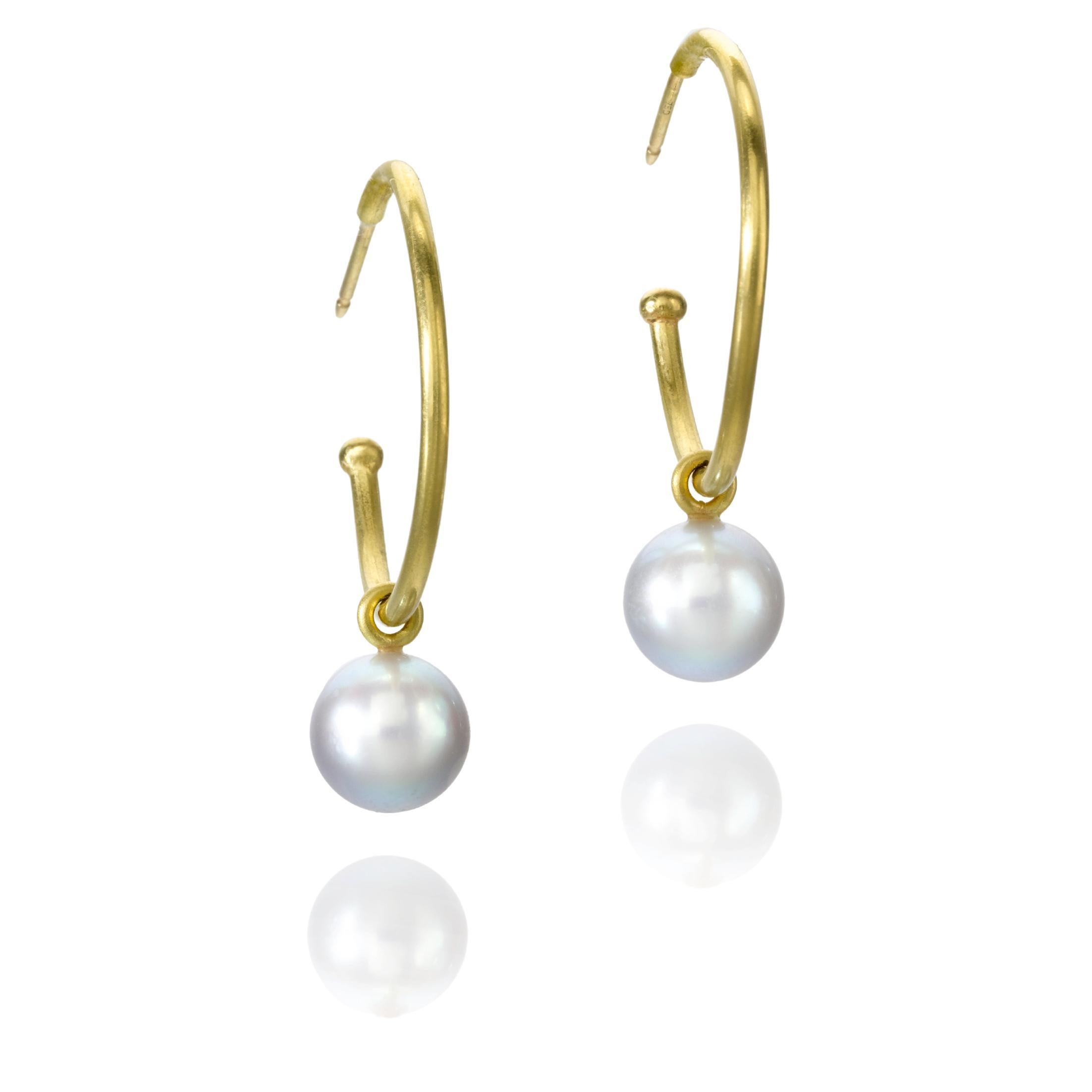 Large 20 Karat hoops with South Sea white Pearls For Sale at 1stDibs