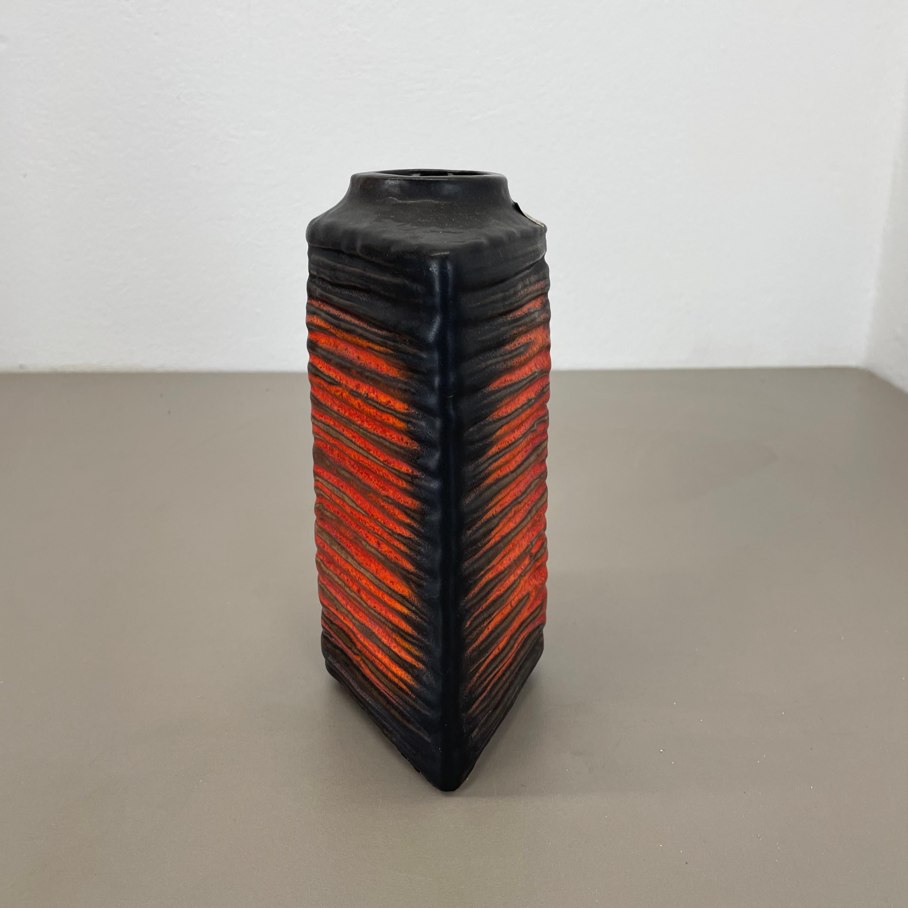 Große brutalistische 20cm Keramikvase FAT LAVA Carstens Tönnieshof, Deutschland, 1970er Jahre im Angebot 5