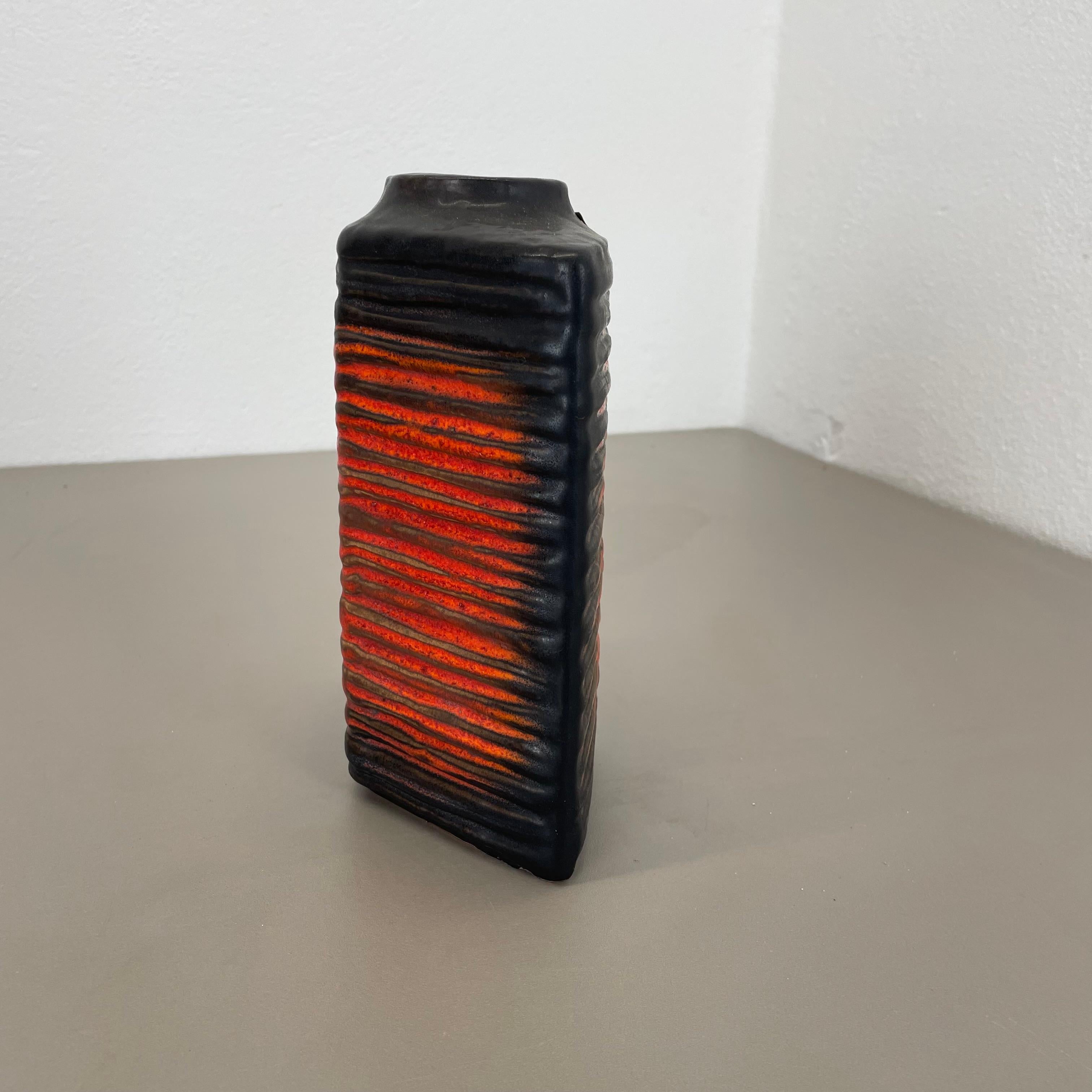 Große brutalistische 20cm Keramikvase FAT LAVA Carstens Tönnieshof, Deutschland, 1970er Jahre im Angebot 7