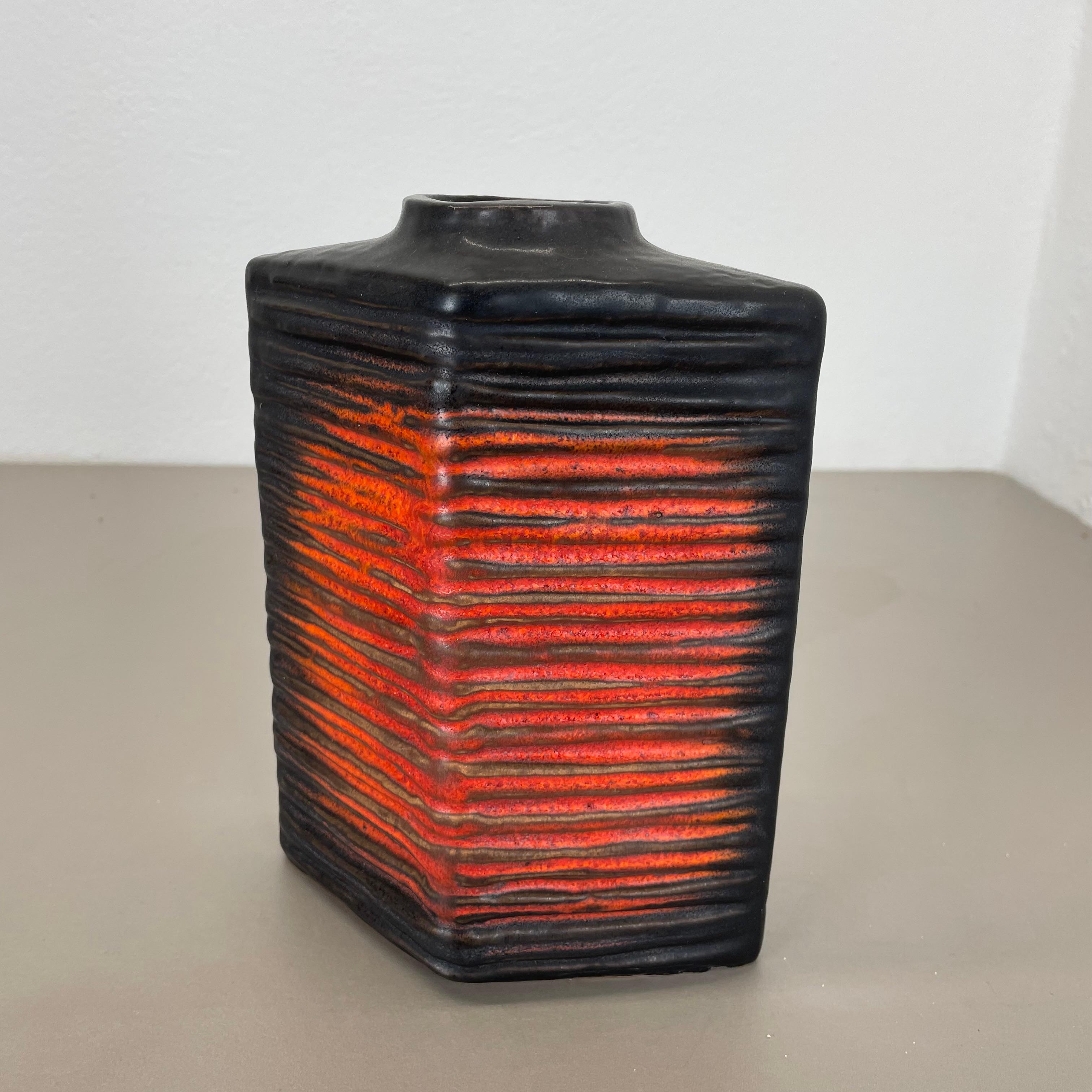 Große brutalistische 20cm Keramikvase FAT LAVA Carstens Tönnieshof, Deutschland, 1970er Jahre im Angebot 8