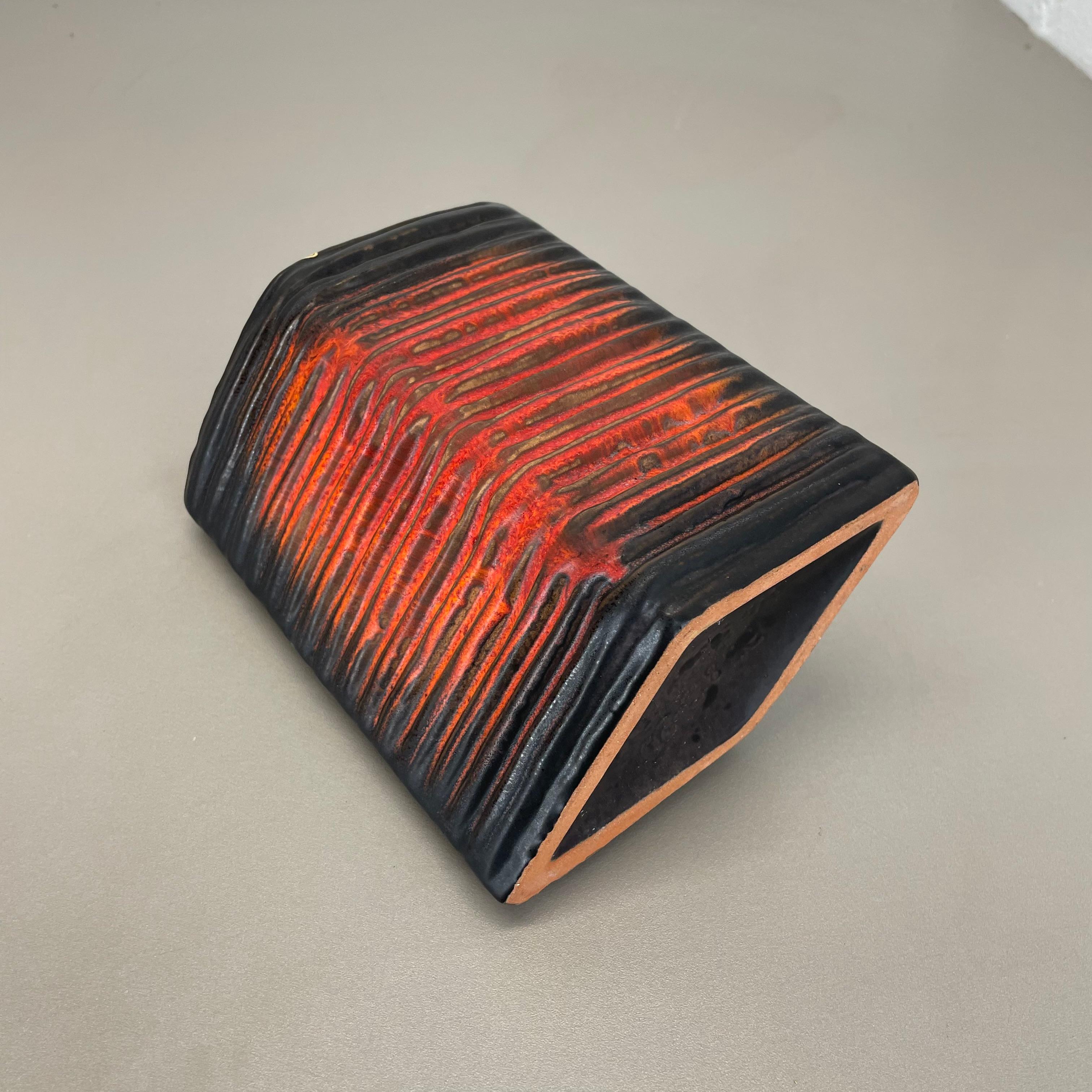 Große brutalistische 20cm Keramikvase FAT LAVA Carstens Tönnieshof, Deutschland, 1970er Jahre im Angebot 11