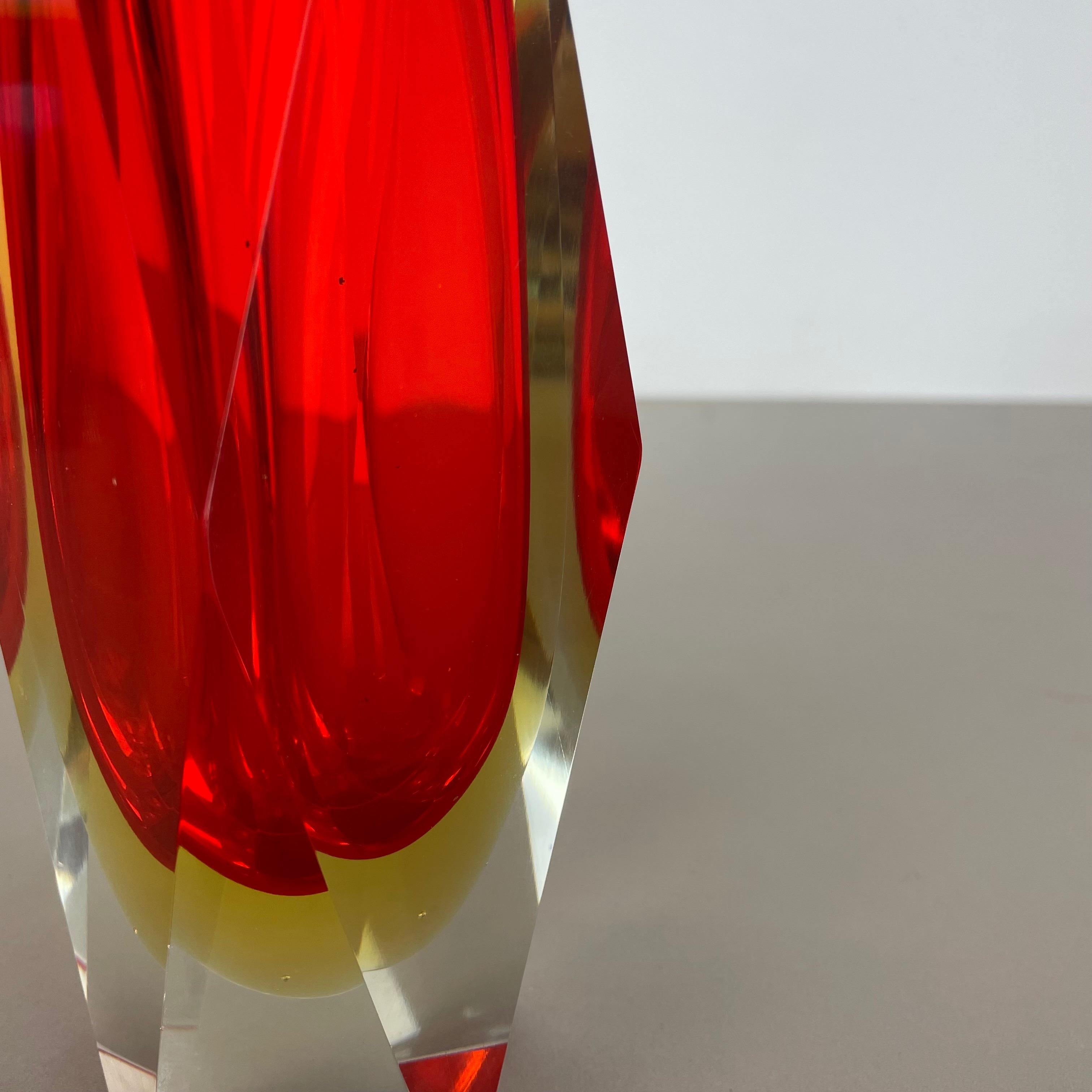 Große rote Murano Glass Sommerso Vase von Flavio Poli zugeschrieben, Italien 1970er Jahre (Muranoglas) im Angebot
